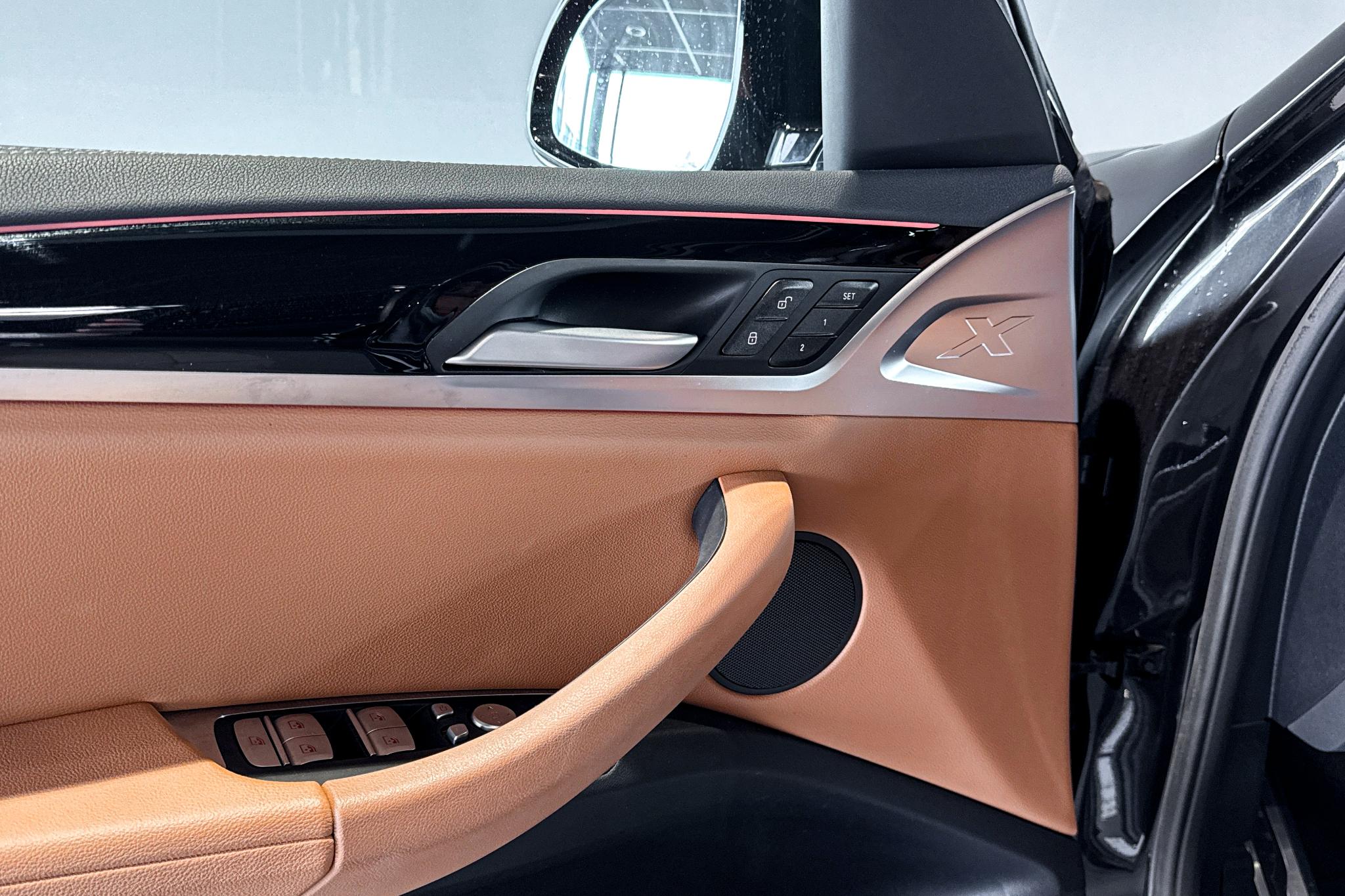 Foto van BMW Ix3