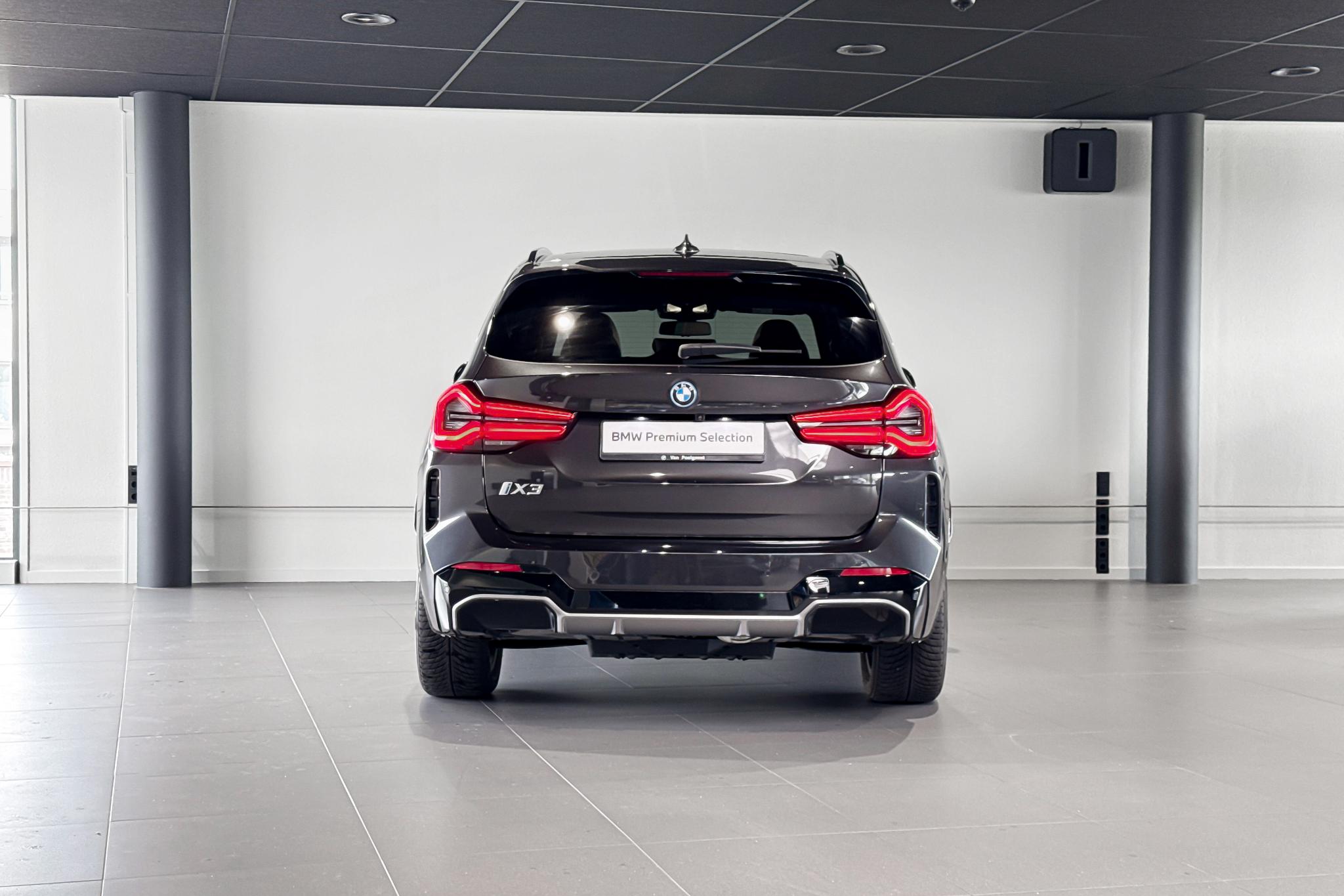 Foto van BMW Ix3