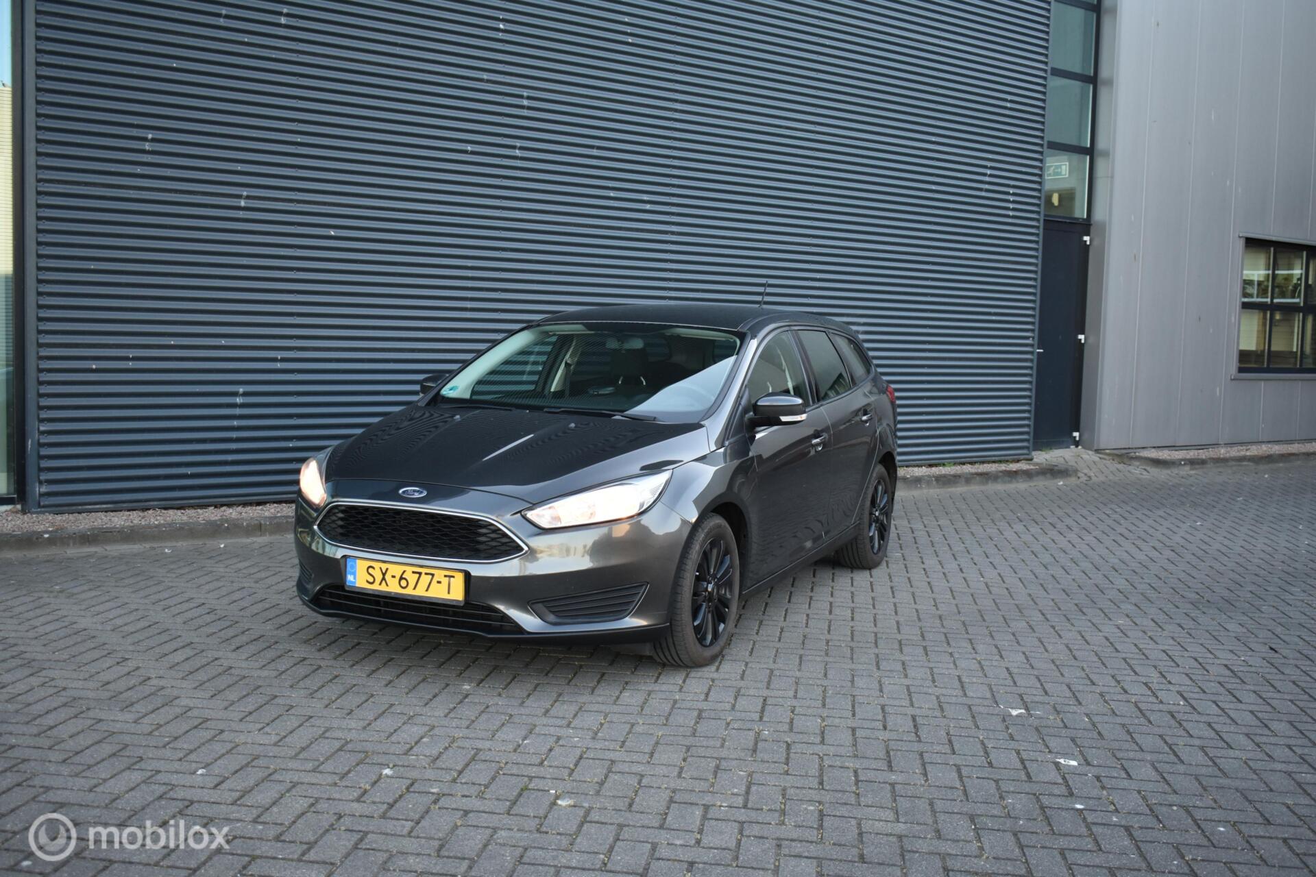 Foto van FORD FOCUS