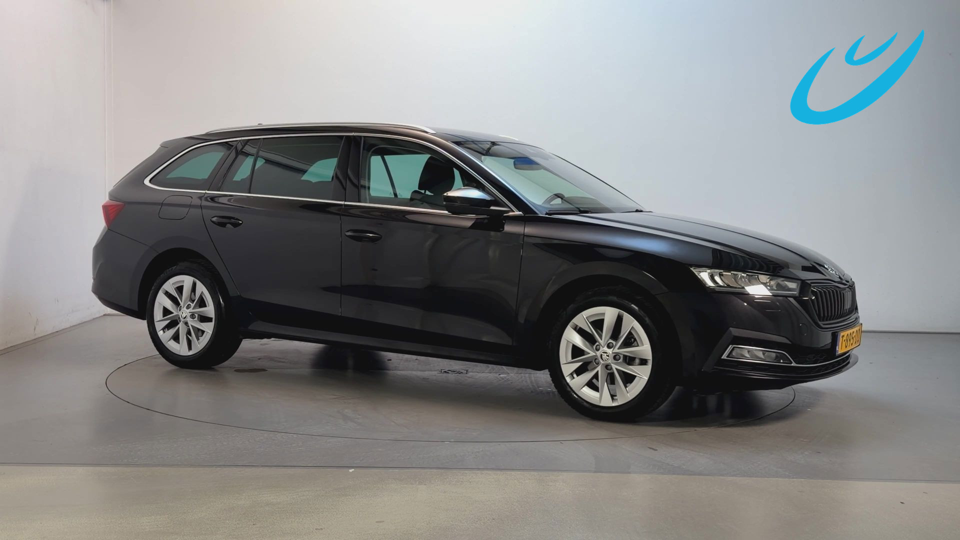 Skoda Octavia 1.0 e-TSI Business Edition Plus 2023 - voorkant