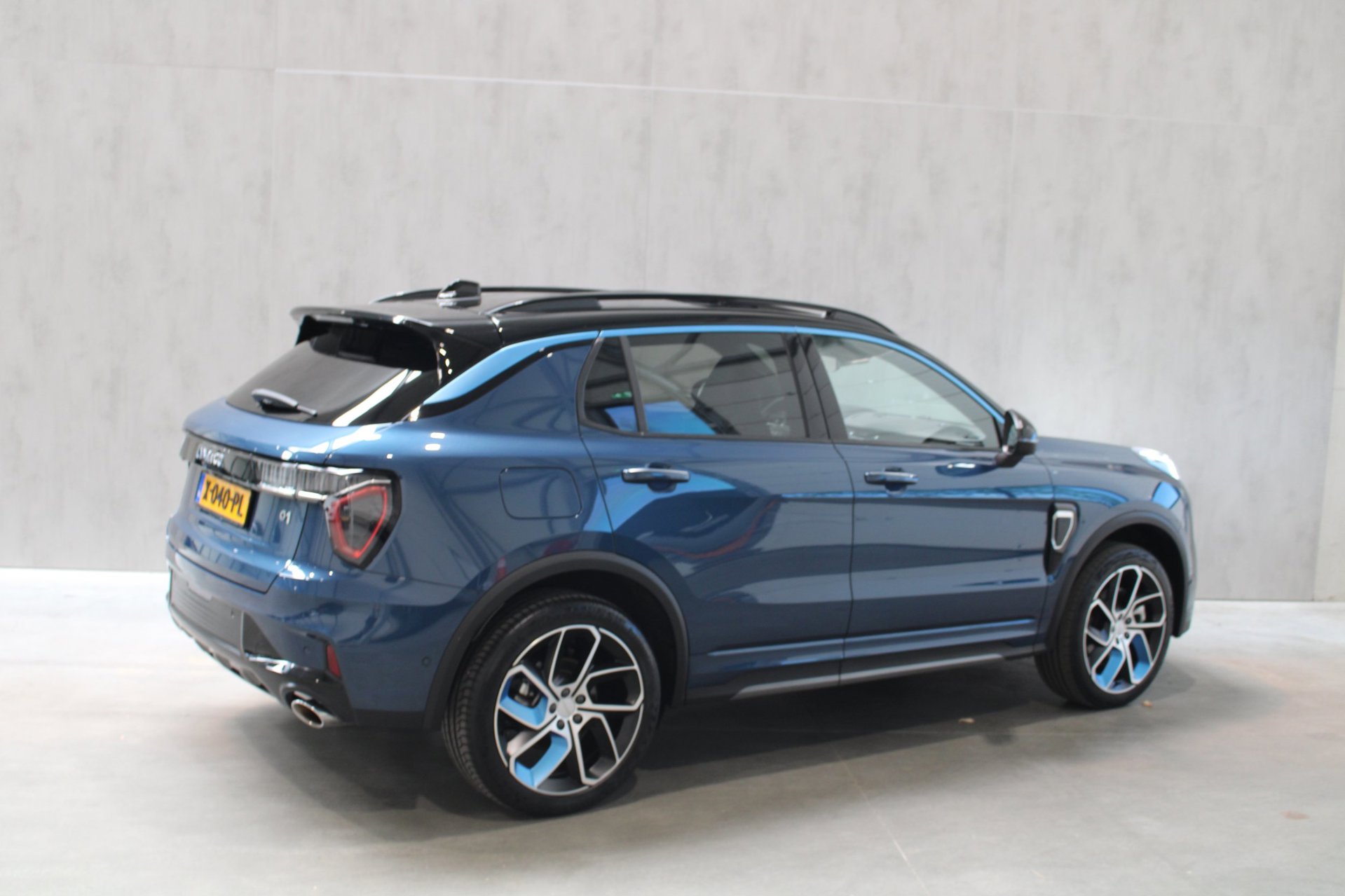 Foto van Lynk&co LYNK & Co 01