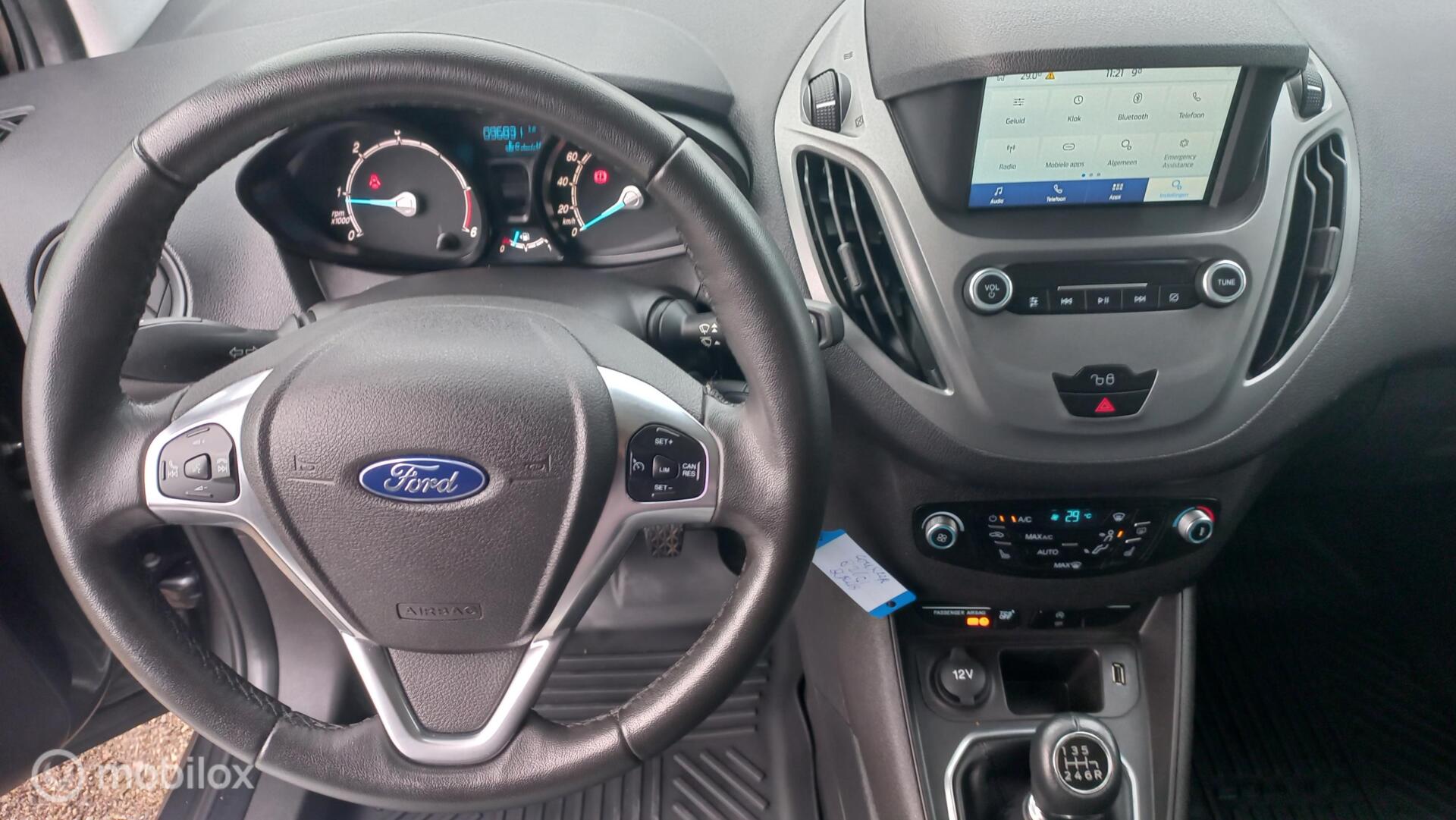 Foto van Ford Transit Courier