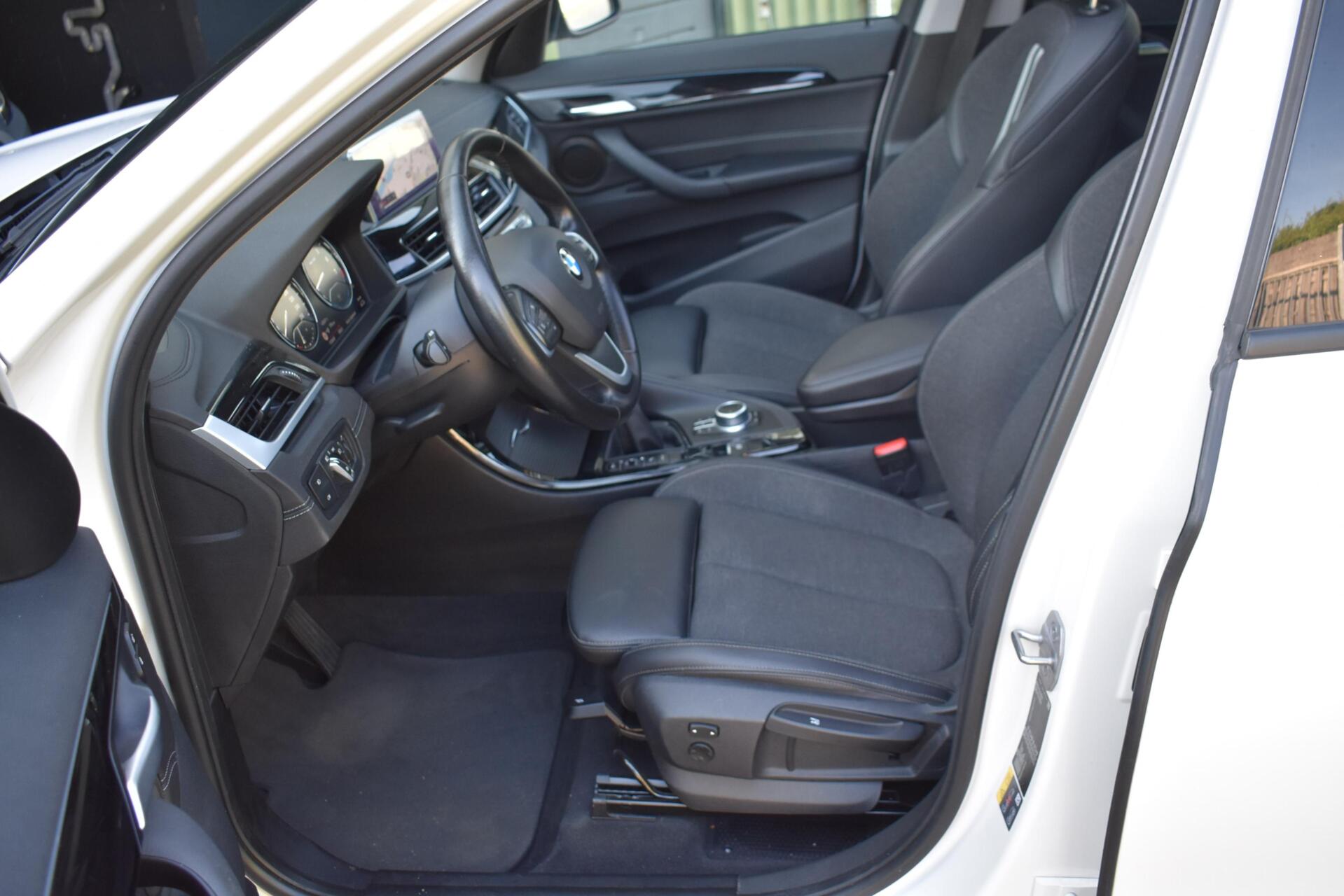 Foto van BMW X1 Xdrive25e