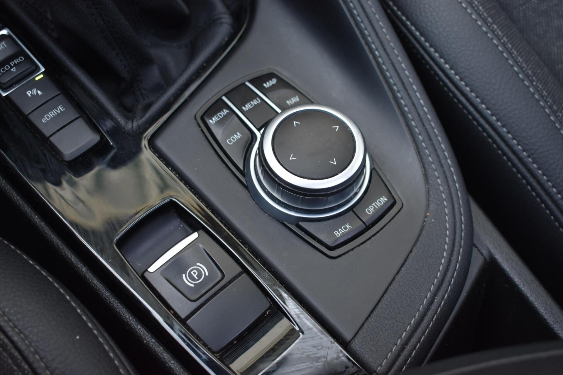 Foto van BMW X1 Xdrive25e