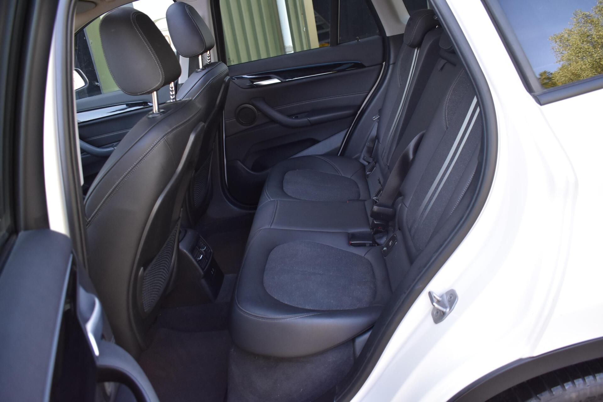 Foto van BMW X1 Xdrive25e
