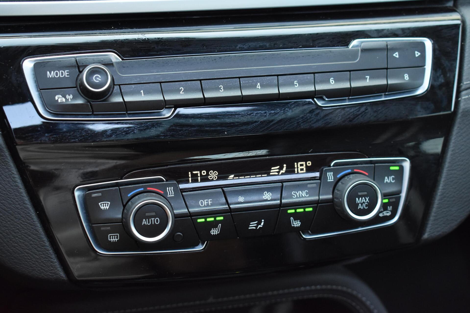 Foto van BMW X1 Xdrive25e