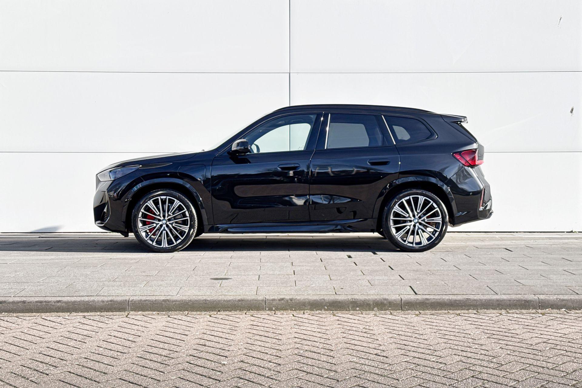 Foto van BMW X1 Xdrive25e