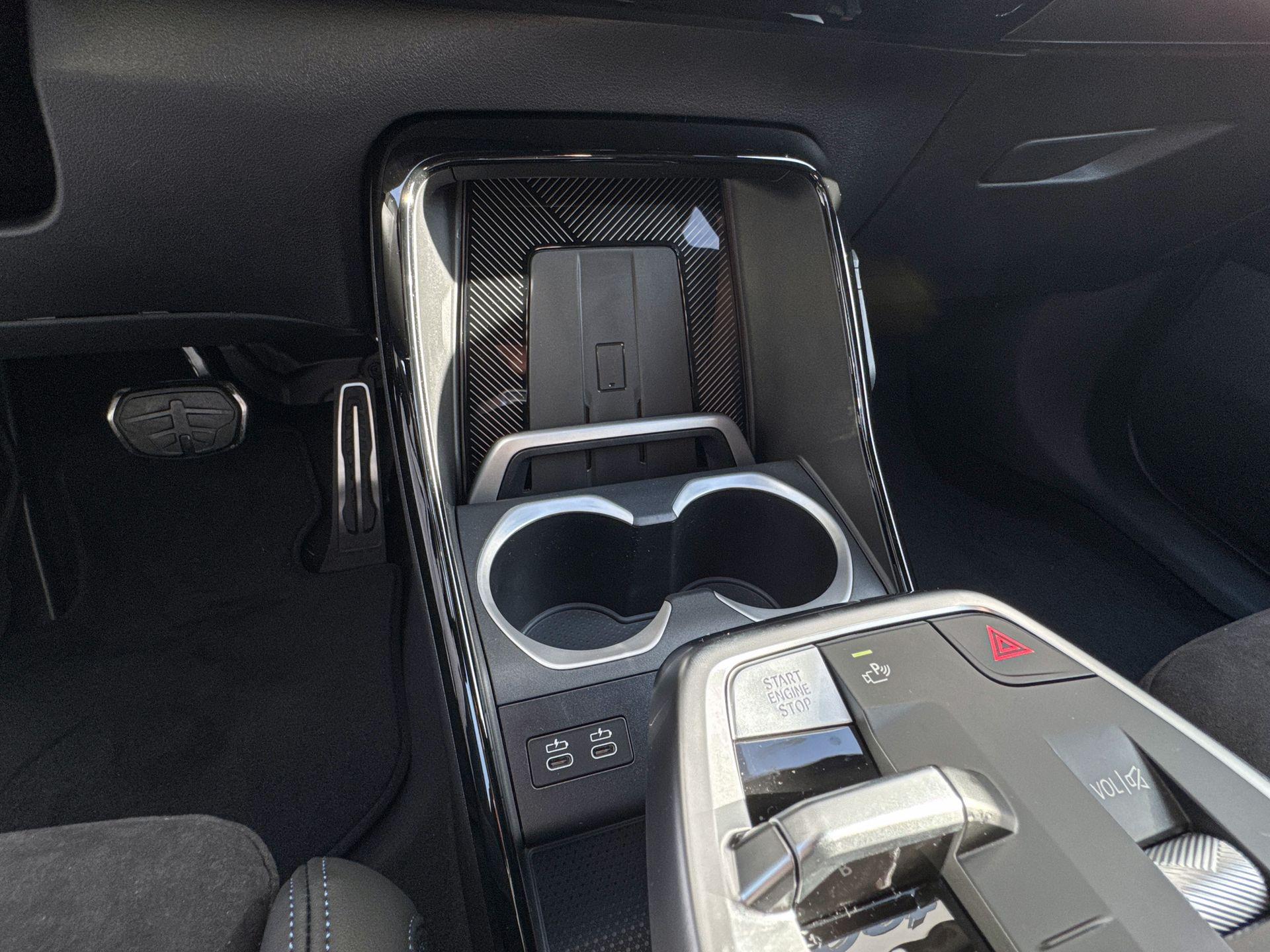 Foto van BMW X1 Xdrive25e