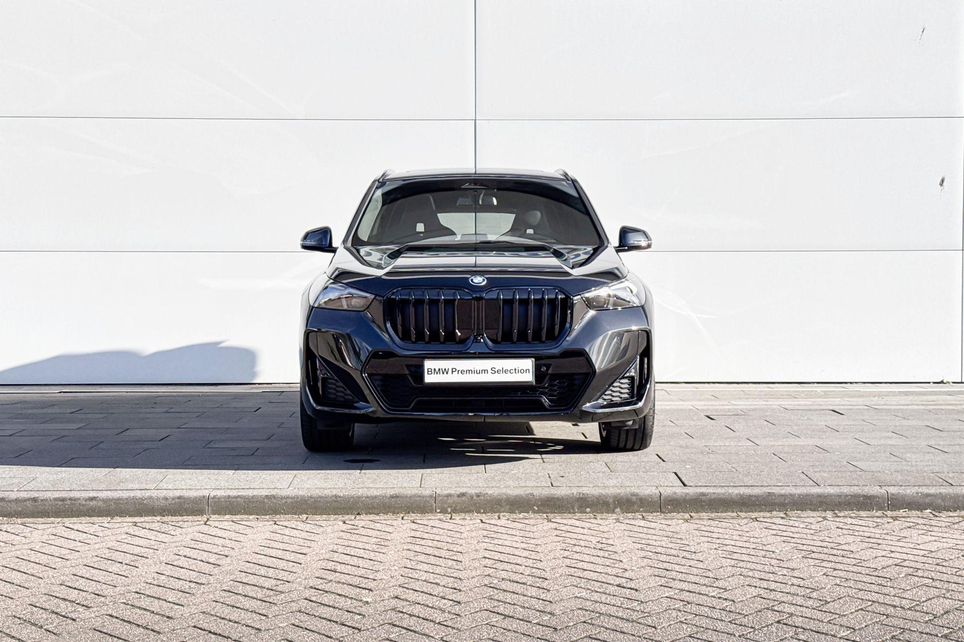 Foto van BMW X1 Xdrive25e