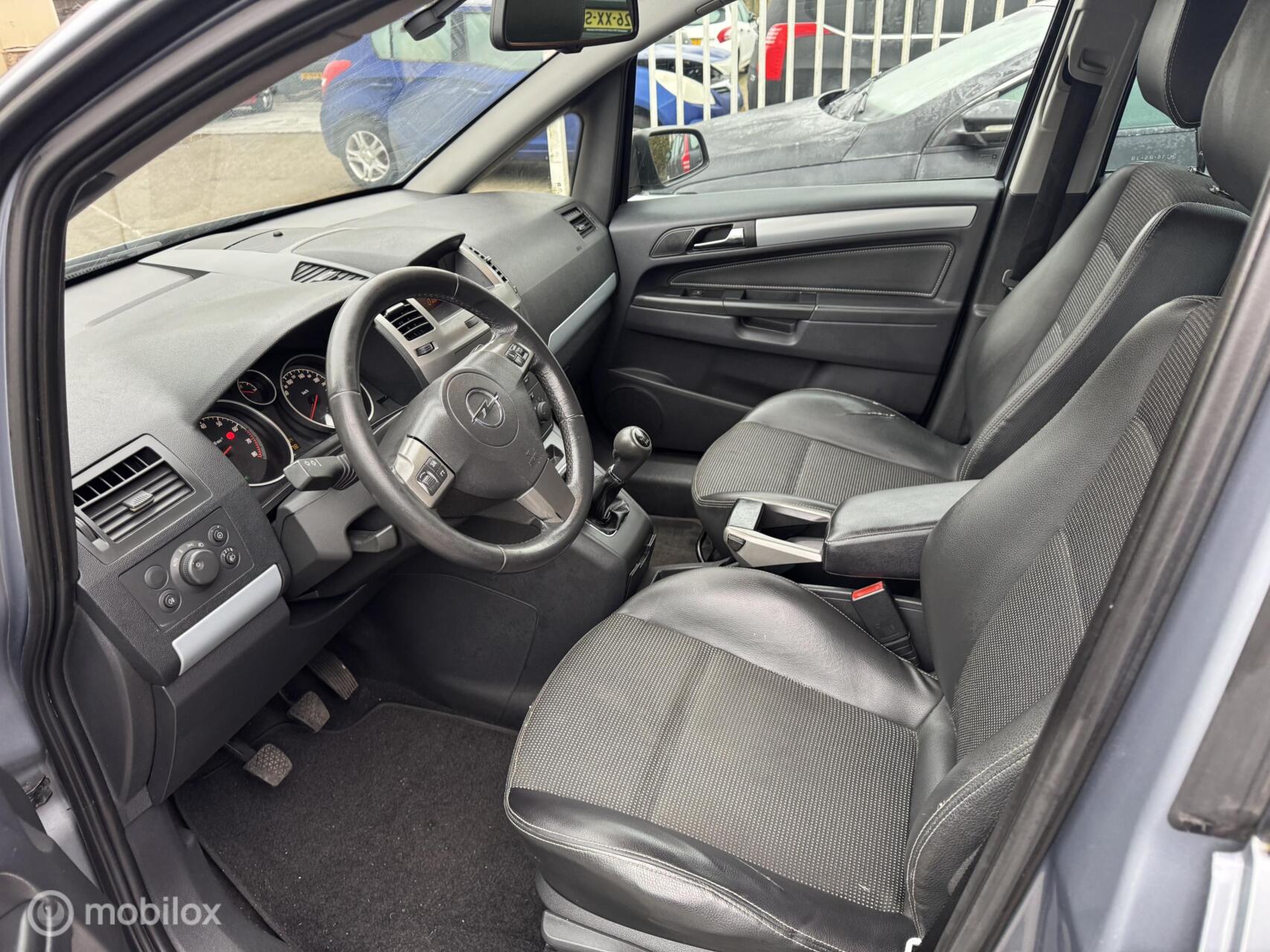 Foto van Opel Zafira