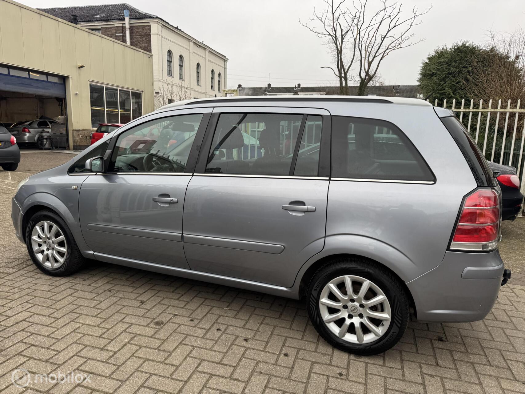 Foto van Opel Zafira