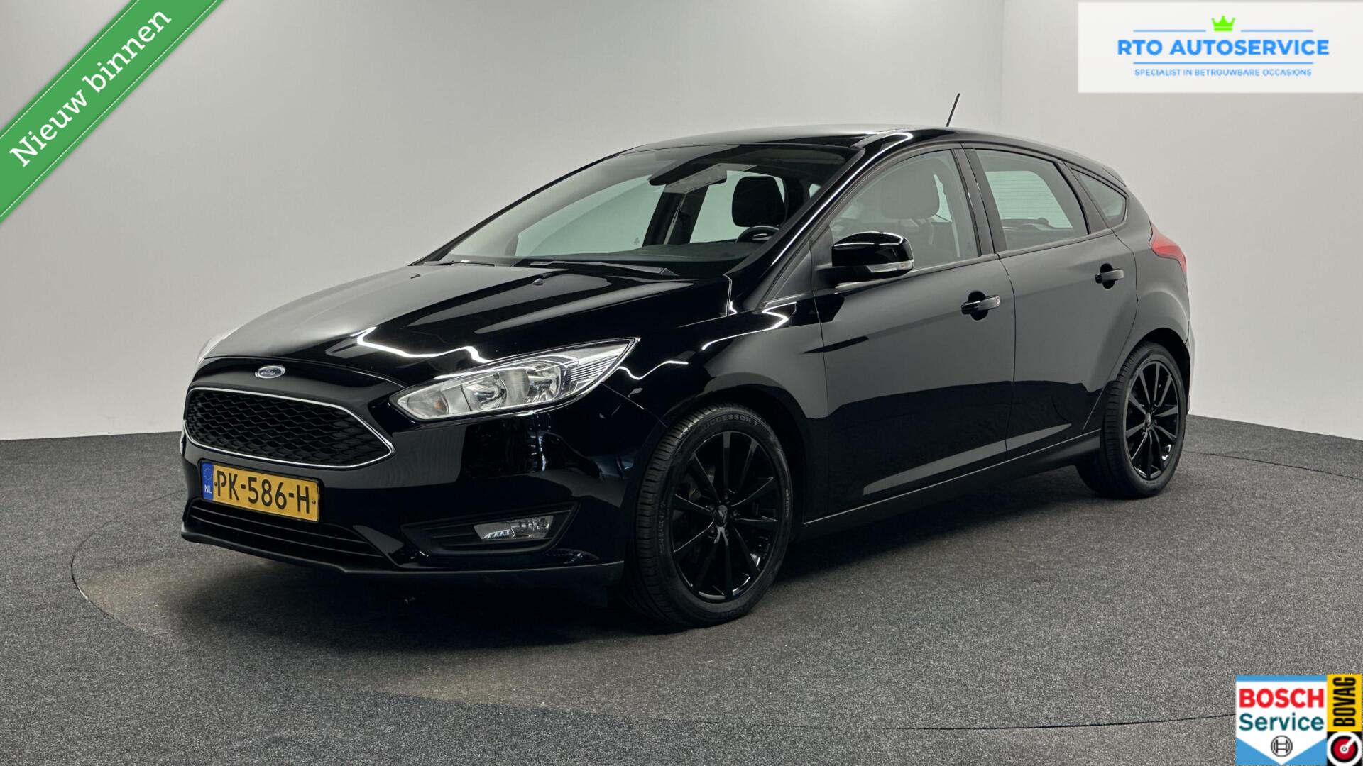 Ford Focus 1.5 TDCI Lease Edition TREKHAAK NAVI CRUISE CARPLAY ECC LM. 2017 - voorkant