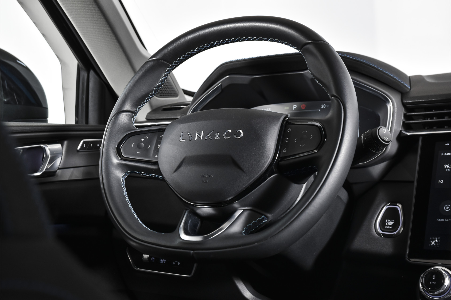 Foto van Lynk&co LYNK & Co 01