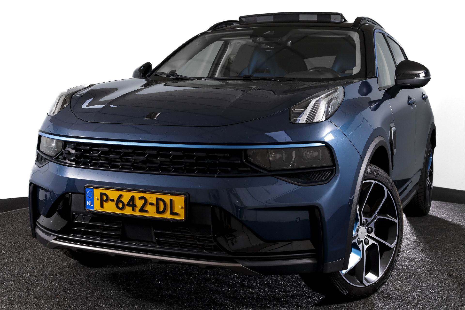 Foto van Lynk&co LYNK & Co 01