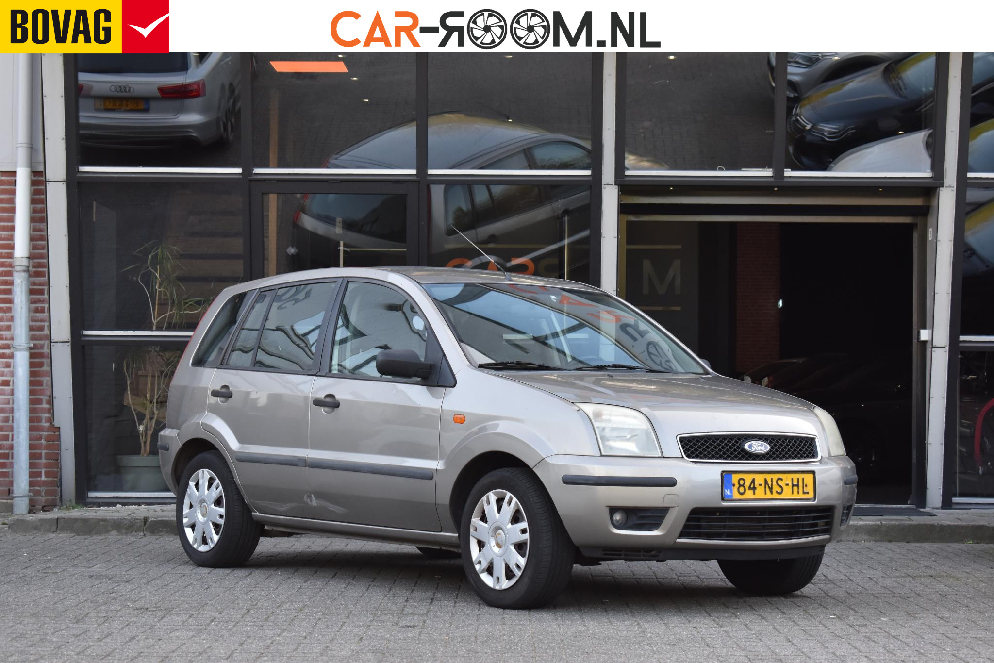 Ford Fusion 1.6-16V Luxury 2004 - voorkant