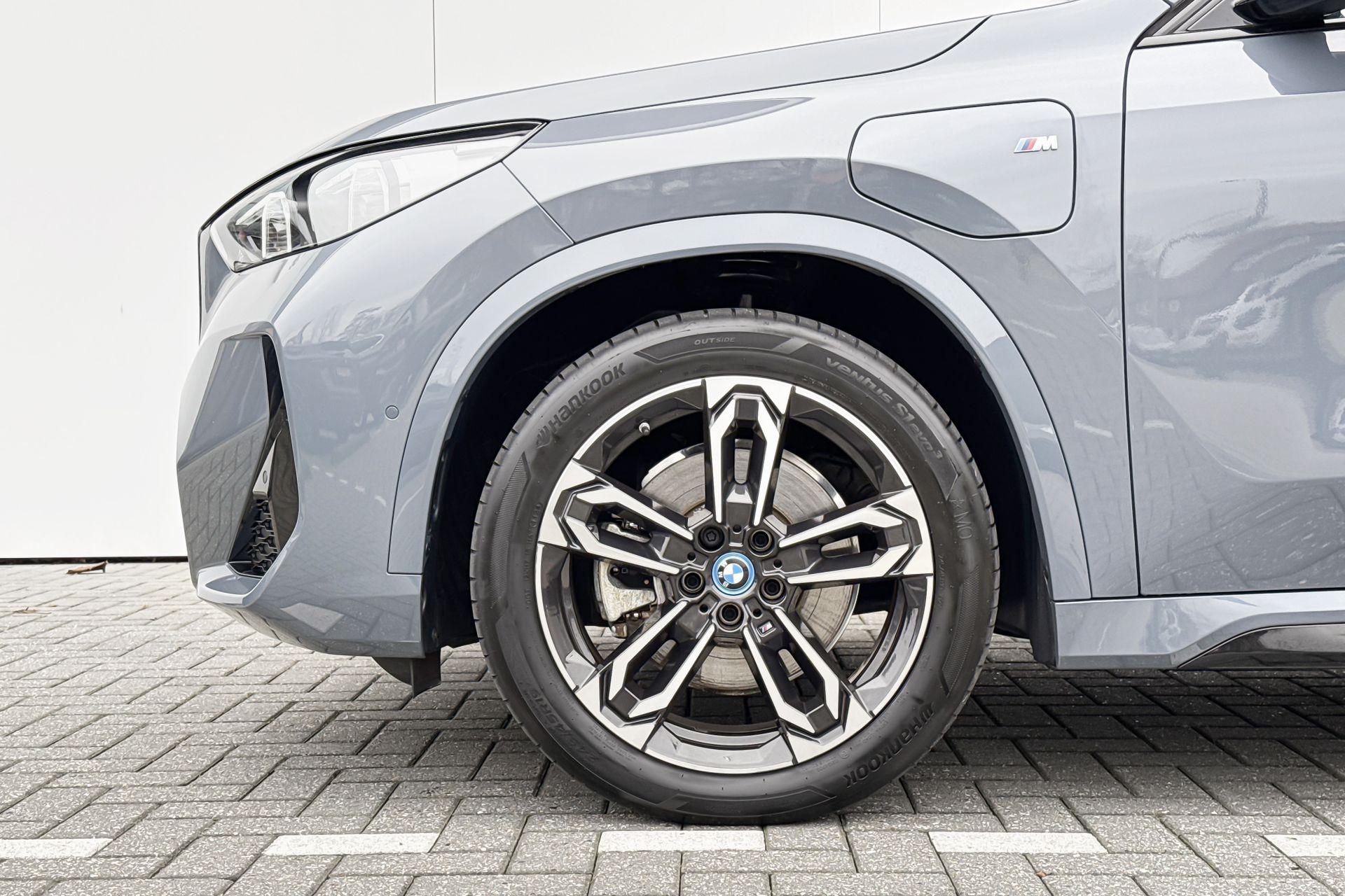 Foto van BMW X1 Xdrive25e