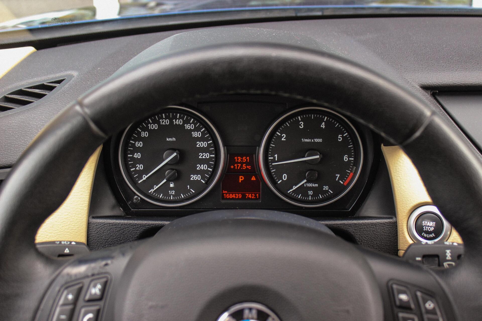 Foto van BMW X1 sDrive 18i