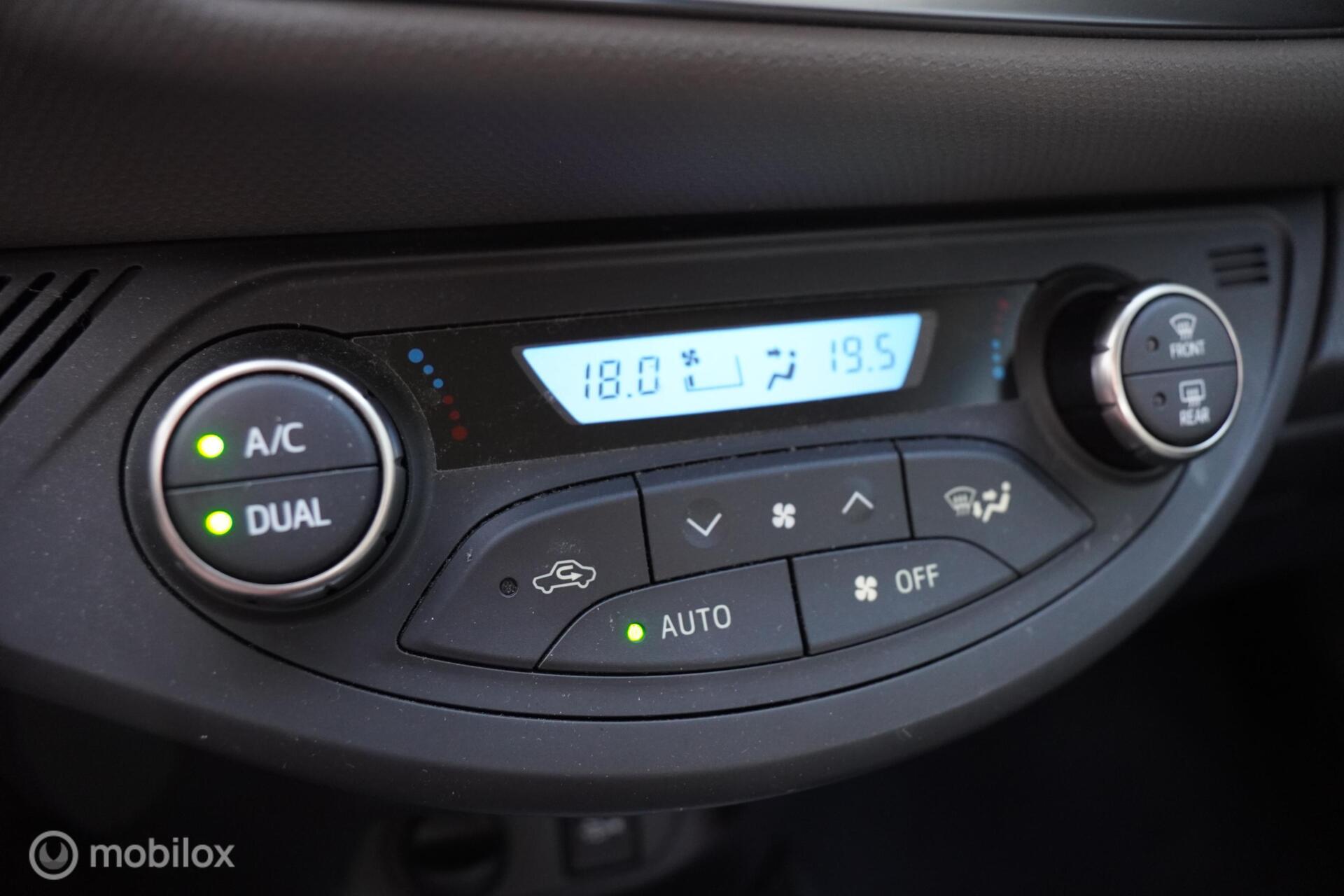 Foto van Toyota Toyota Yaris Hybrid