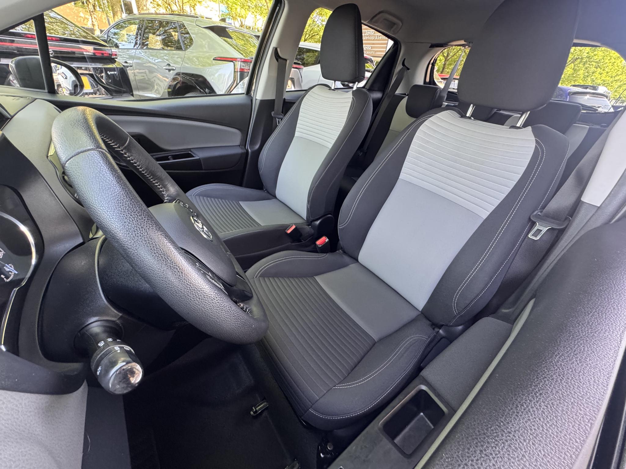 Foto van Toyota Toyota Yaris Hybrid