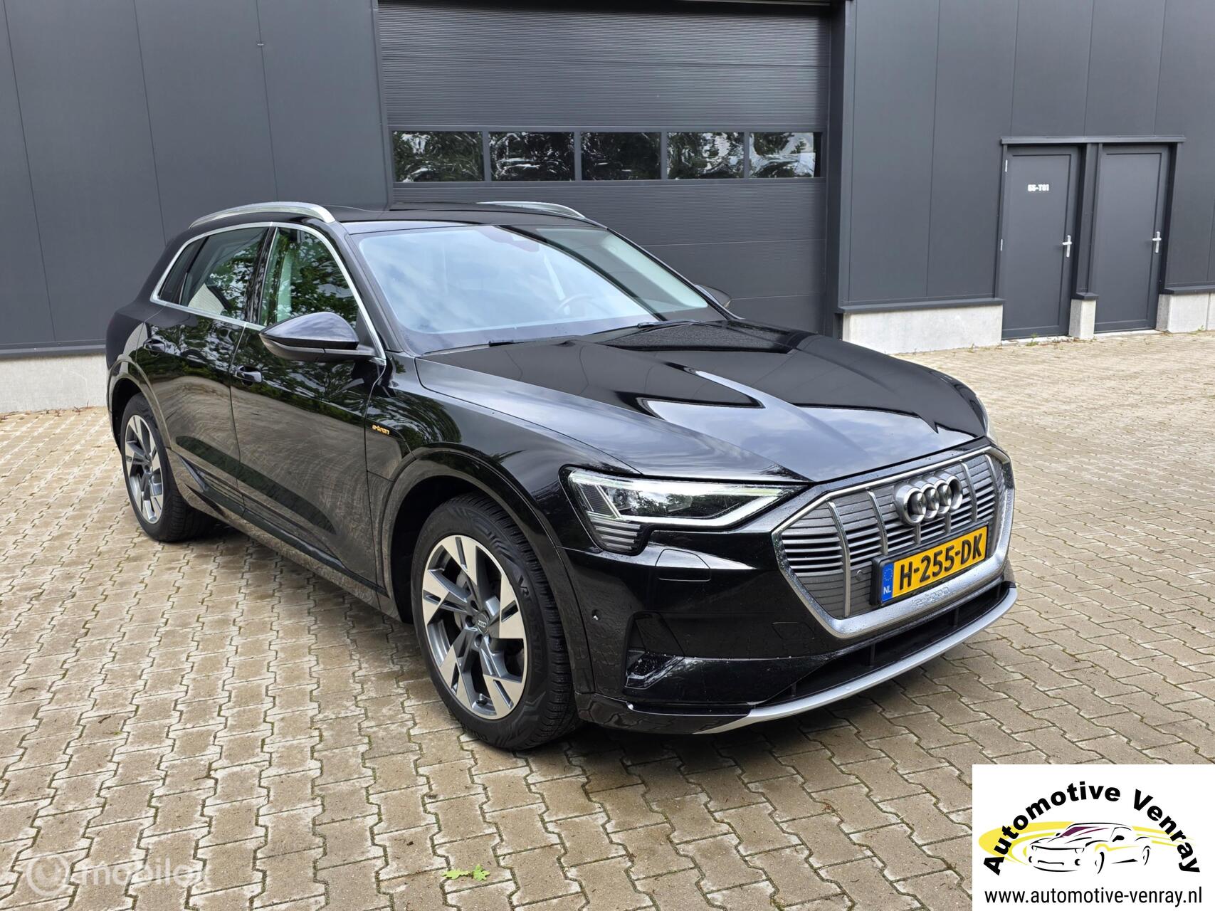 Audi E-tron 50 e-tron 50 quattro Launch edition,Pano, ACC 2019 - voorkant