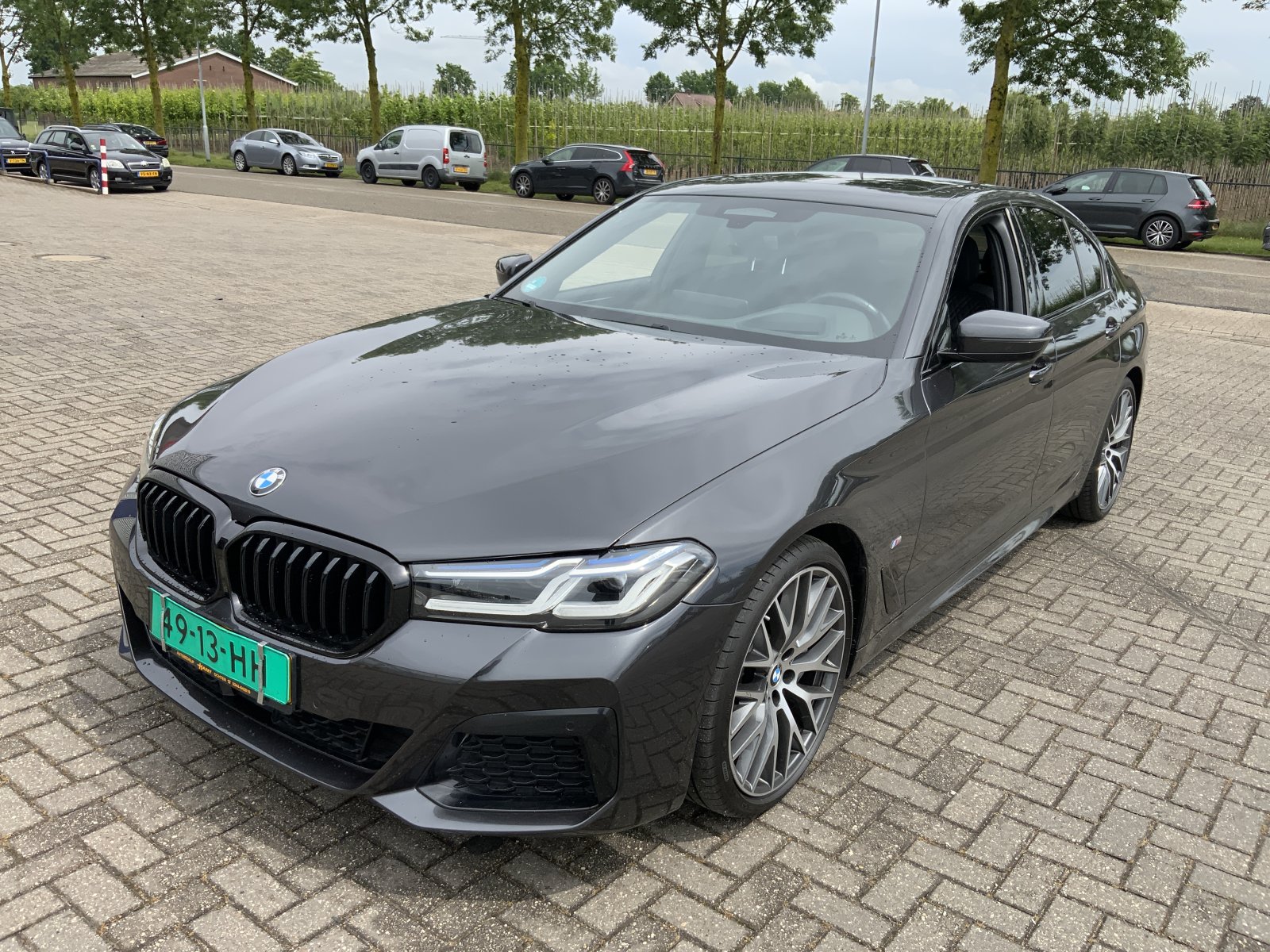 BMW 5-serie 540i Bns Edit.+ 2022 - voorkant