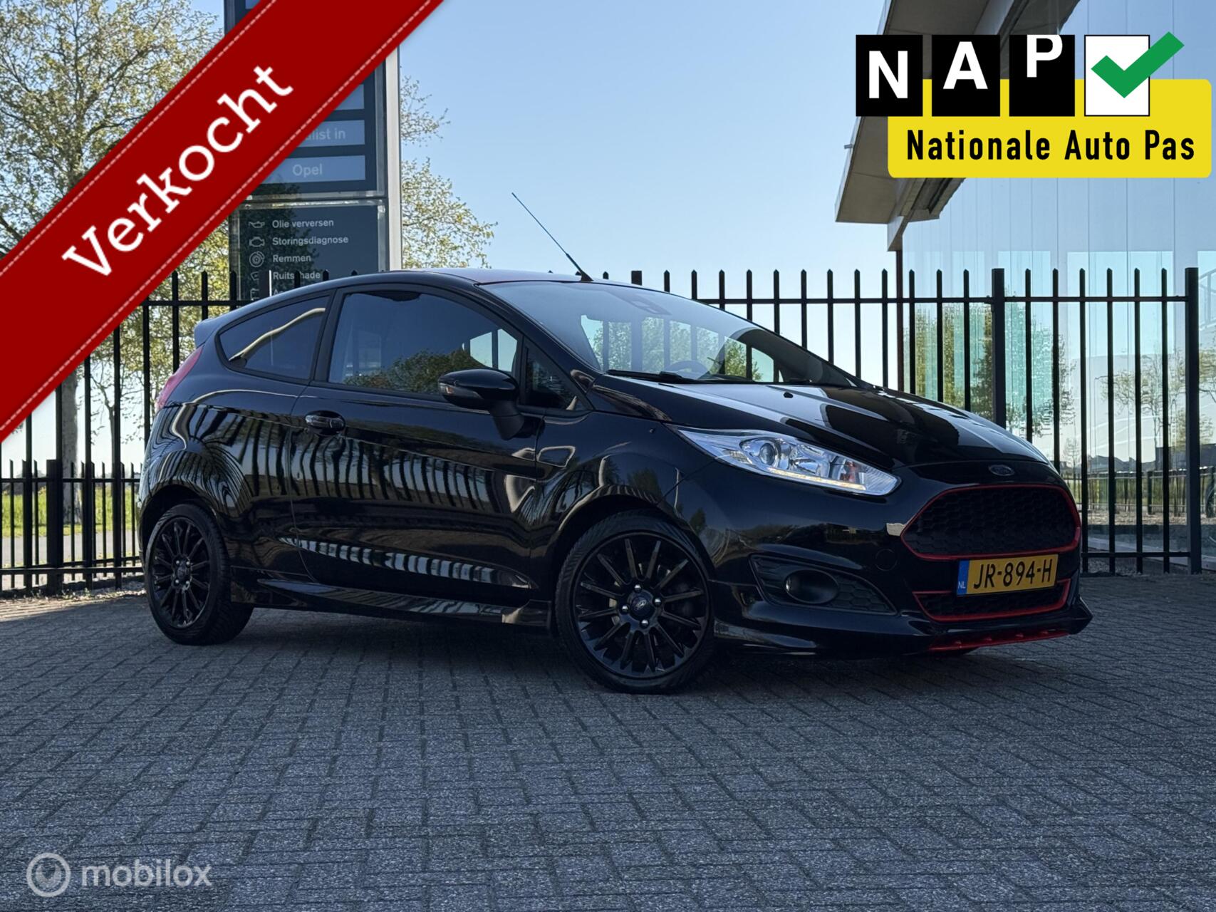 Ford Fiesta 1.0 Black Edition | Full option | Nieuwe riem 2016 - voorkant