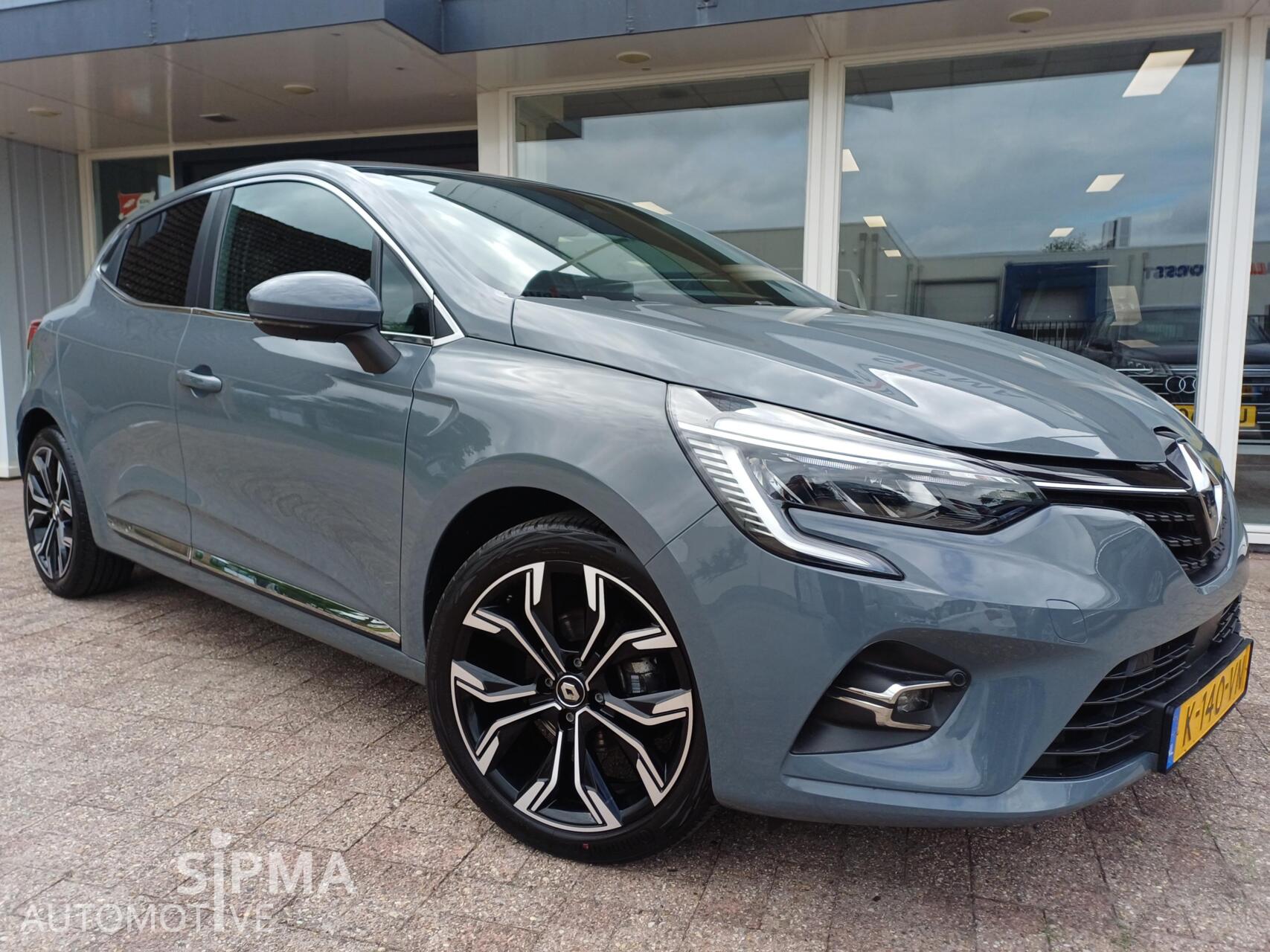 Renault Clio 1.0 TCe Intens 100pk/Led/Camera/Navi/Pdc 2021 - voorkant