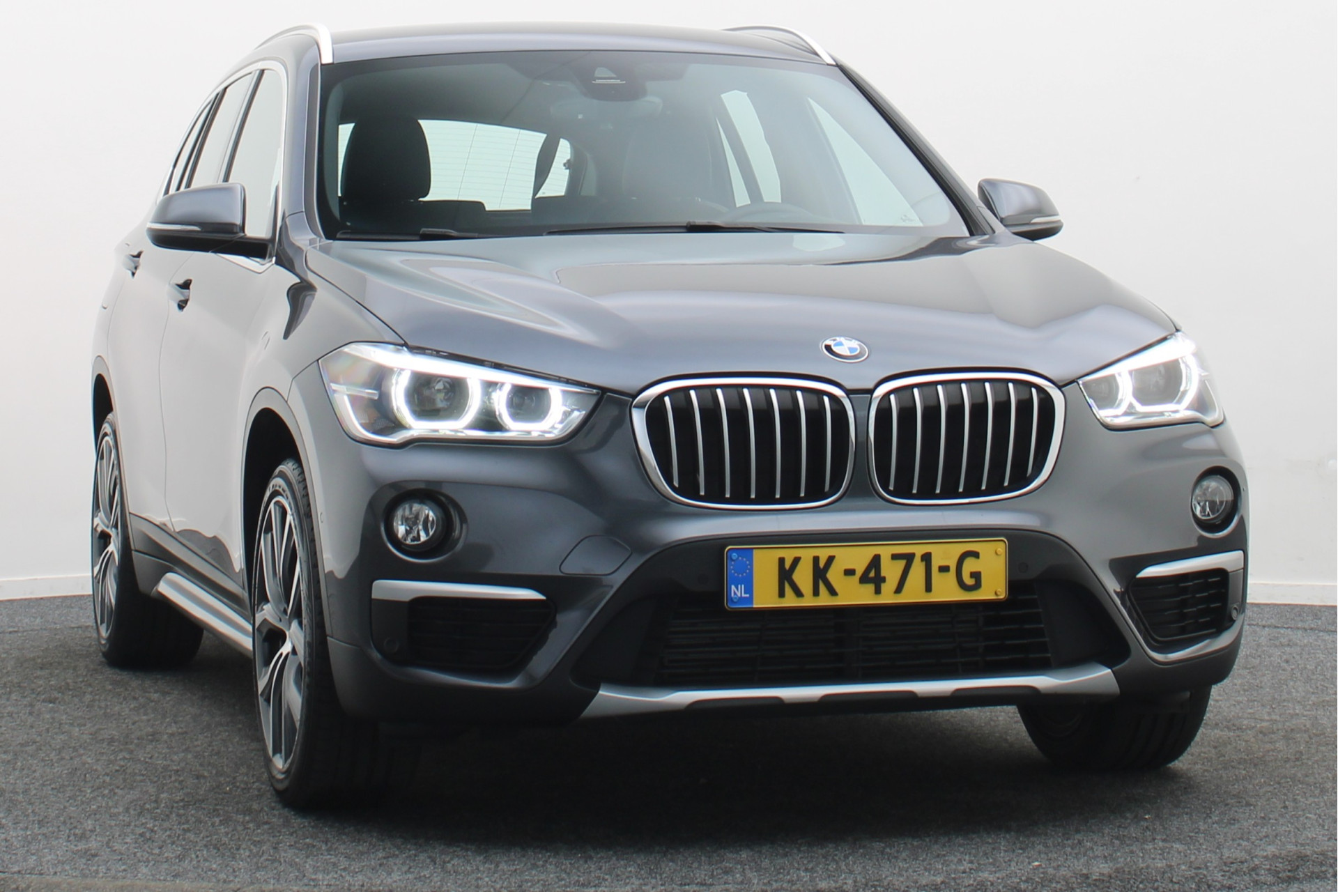Foto van BMW X1 Xdrive20i