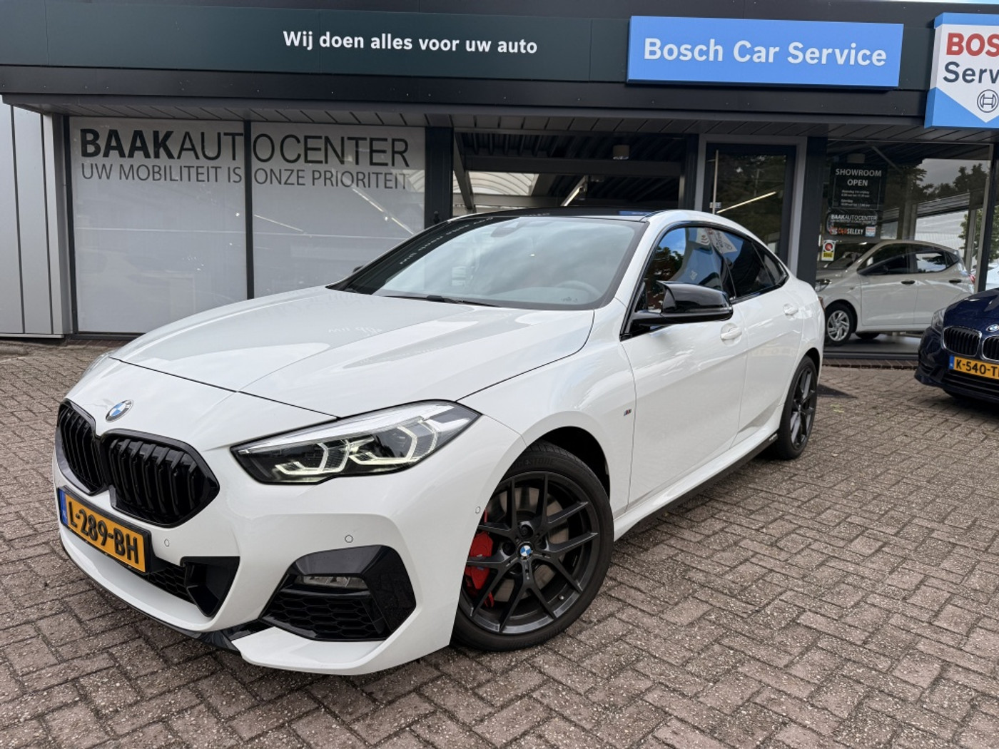 BMW 218i 218i High Executive | M-Sport | Camera | Digital Key 2021 - voorkant