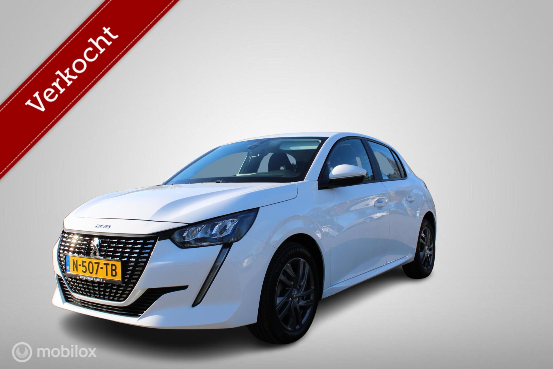 Peugeot 208 1.2 PureTech Allure Pack, PDC achter, Cruise control, Lane assist, Apple carplay/androidauto, Navigatie. 2021 - voorkant