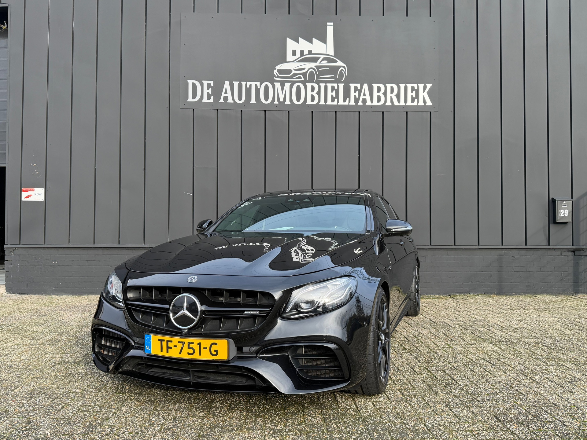 Mercedes-Benz AMG E 63 S AMG 63 S 4MATIC Premium Plus keramische remmen Burmester 3D 2017 - voorkant