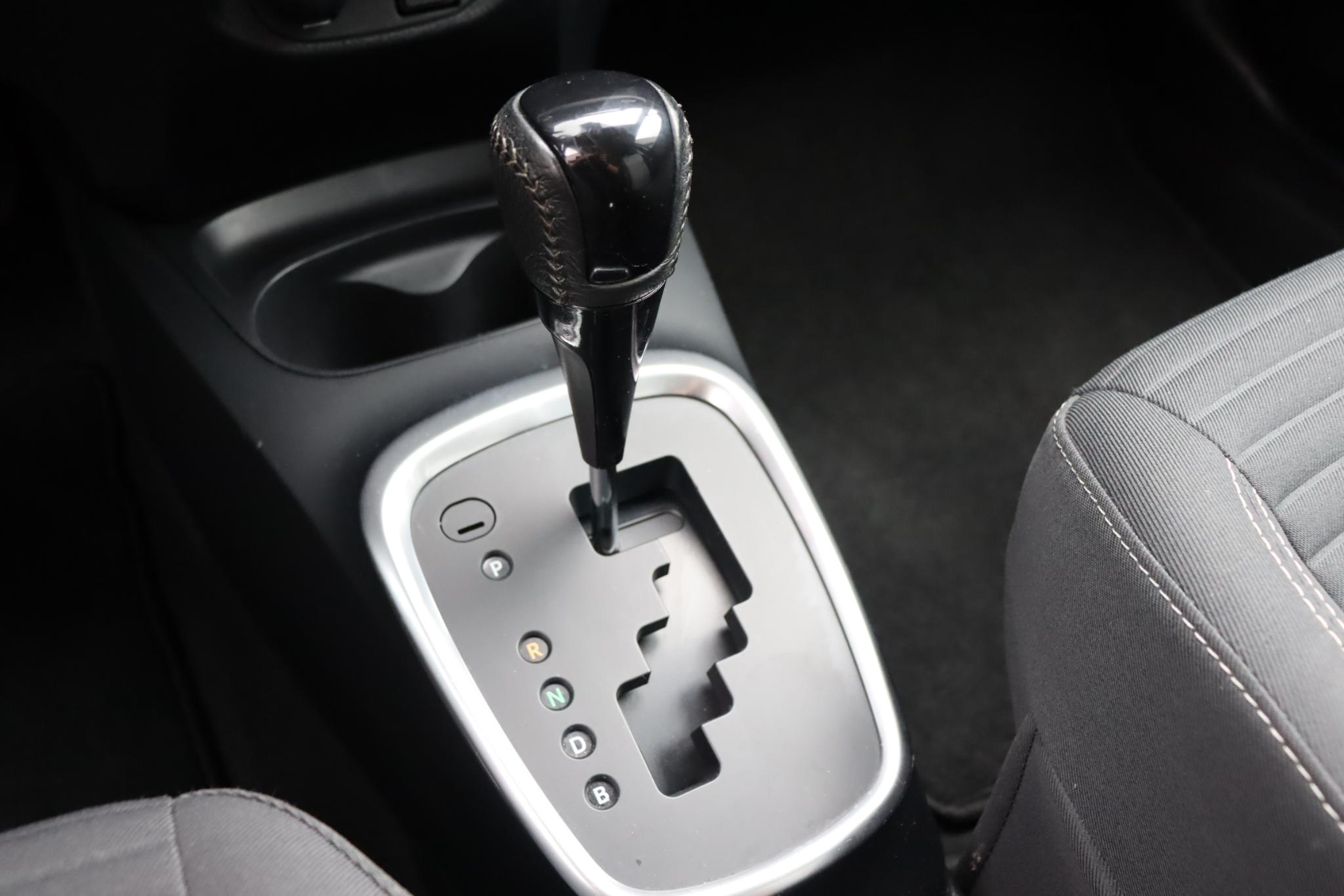 Foto van Toyota Toyota Yaris Hybrid
