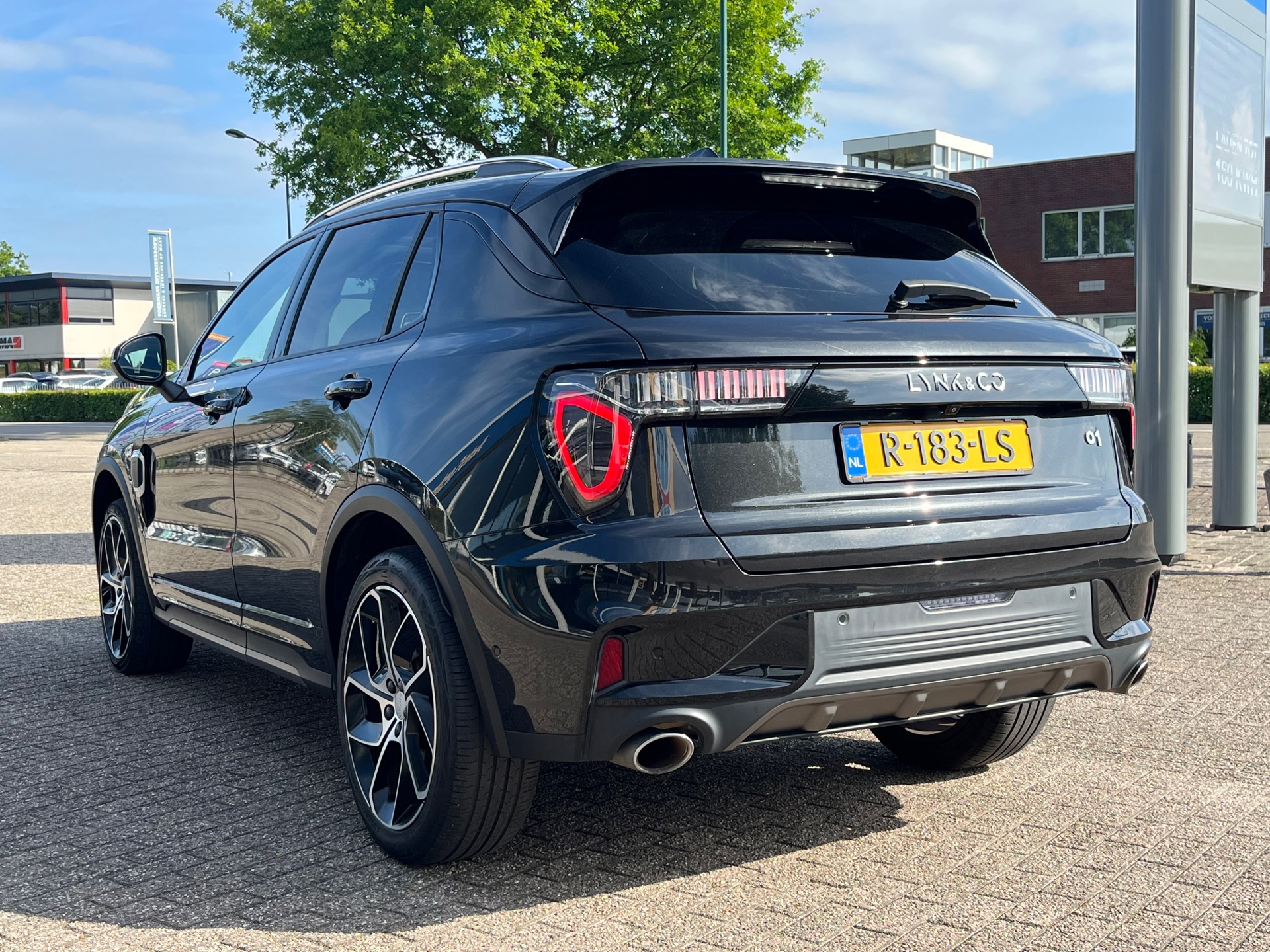 Foto van Lynk&co LYNK & Co 01