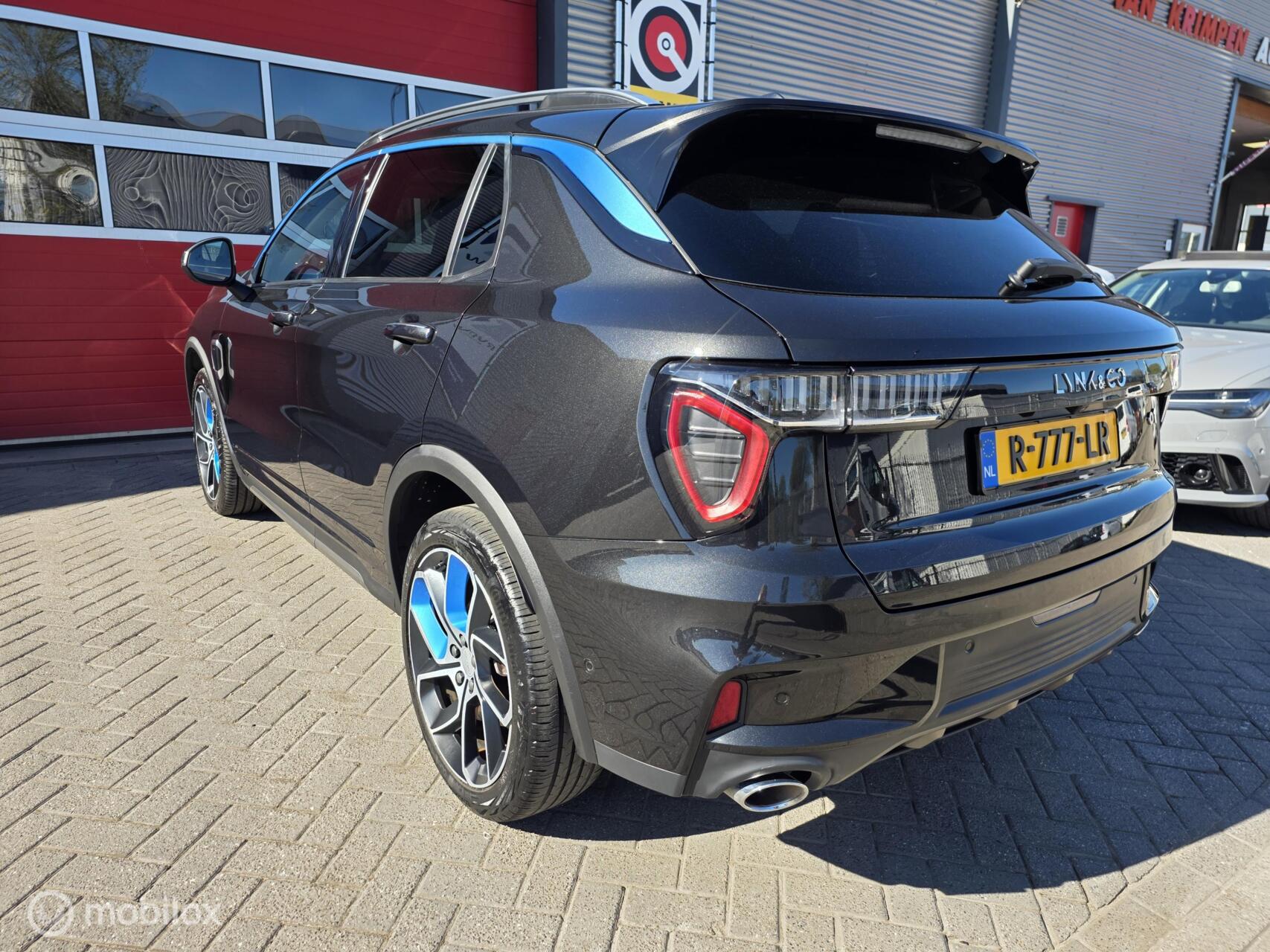 Foto van Lynk&co LYNK & Co 01