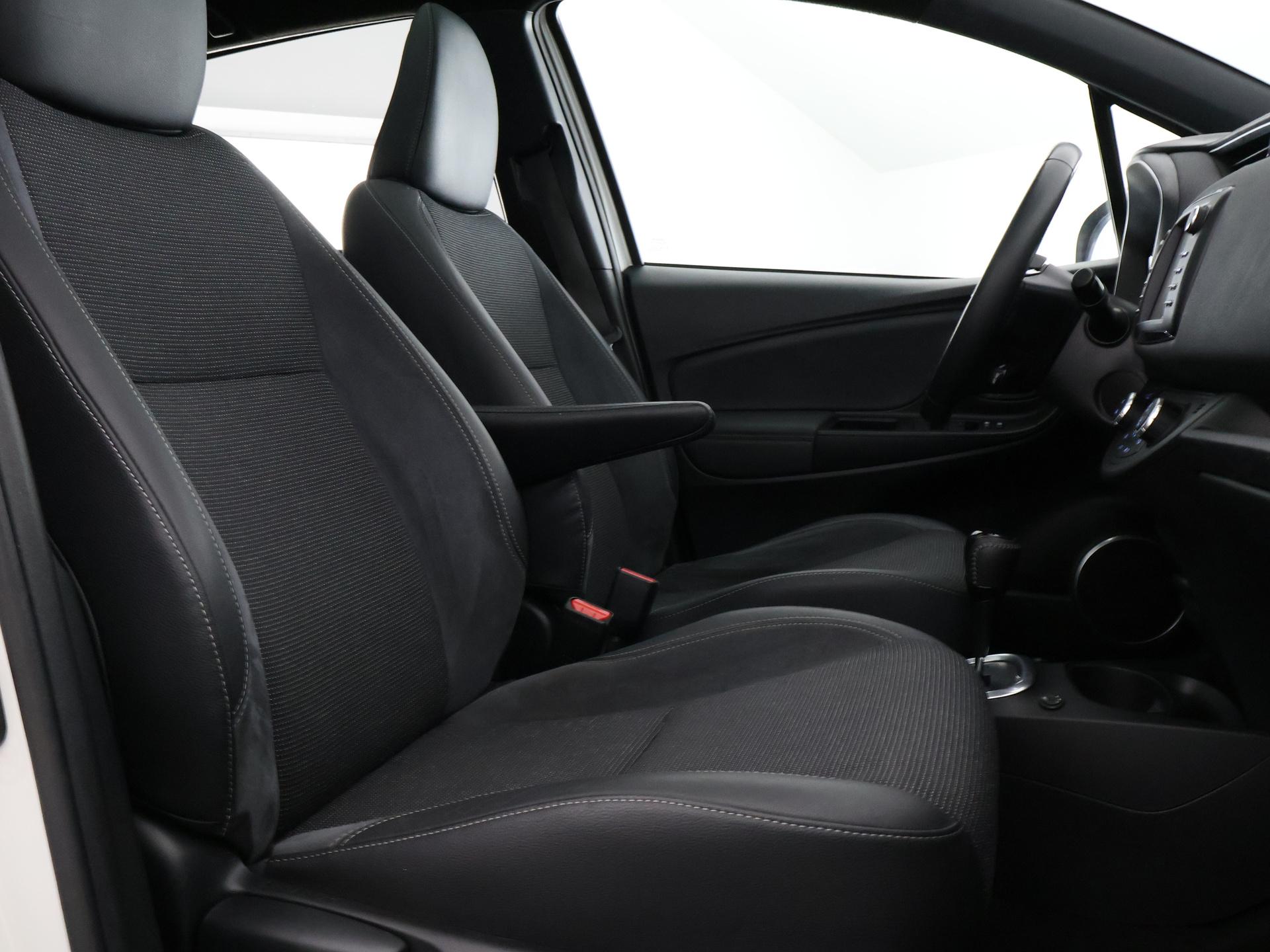 Foto van Toyota Toyota Yaris Hybrid