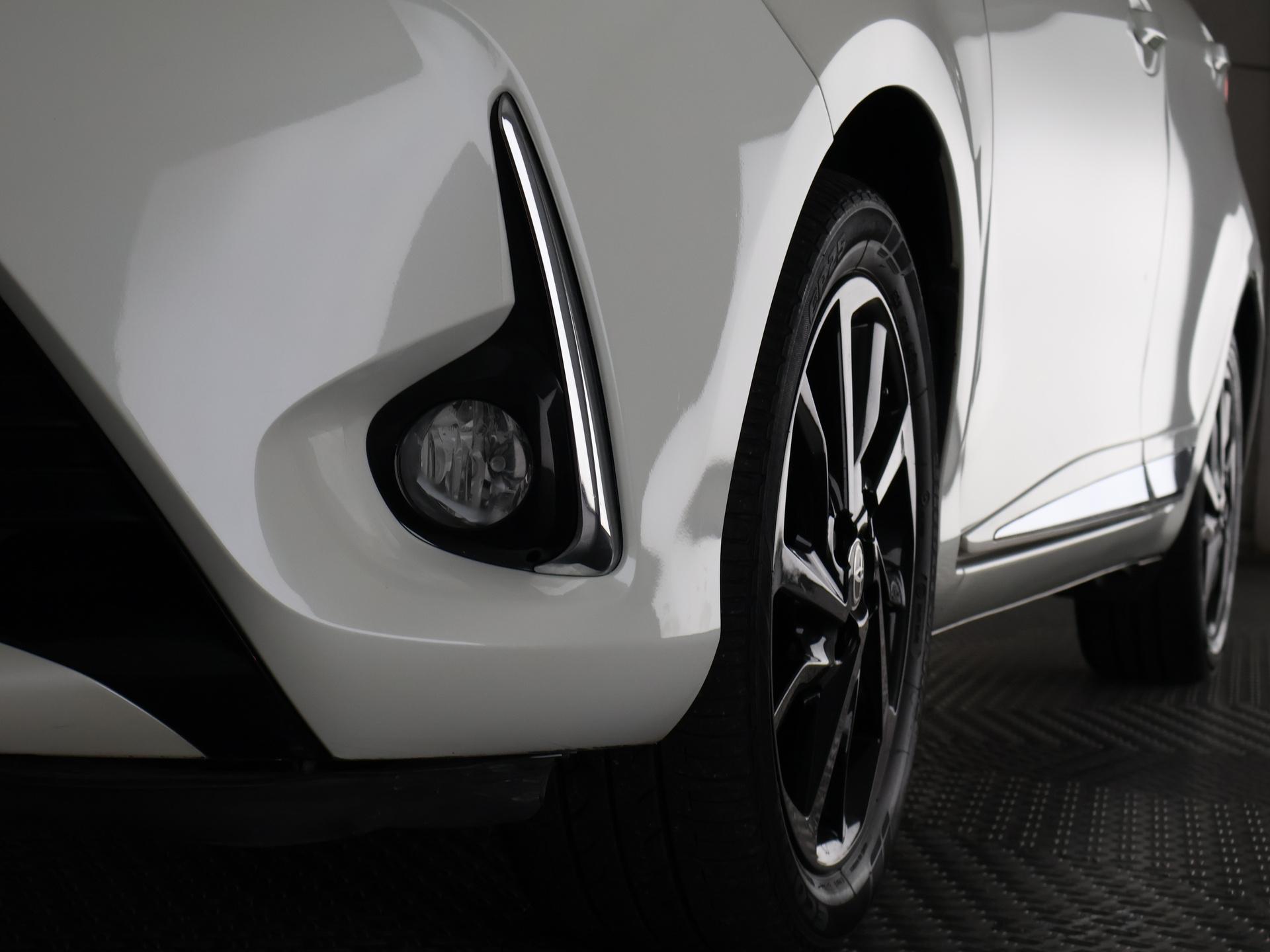Foto van Toyota Toyota Yaris Hybrid