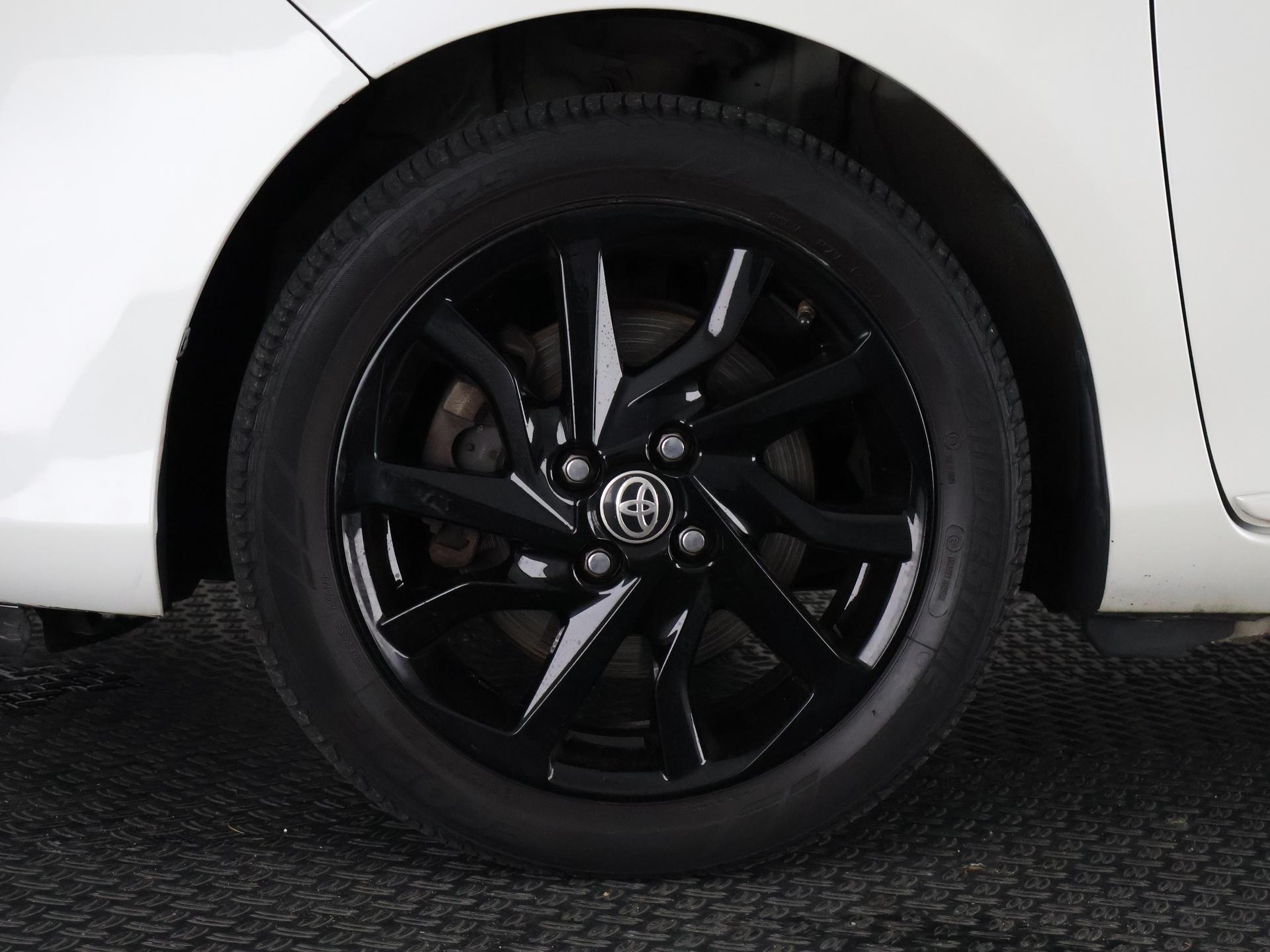 Foto van Toyota Toyota Yaris Hybrid