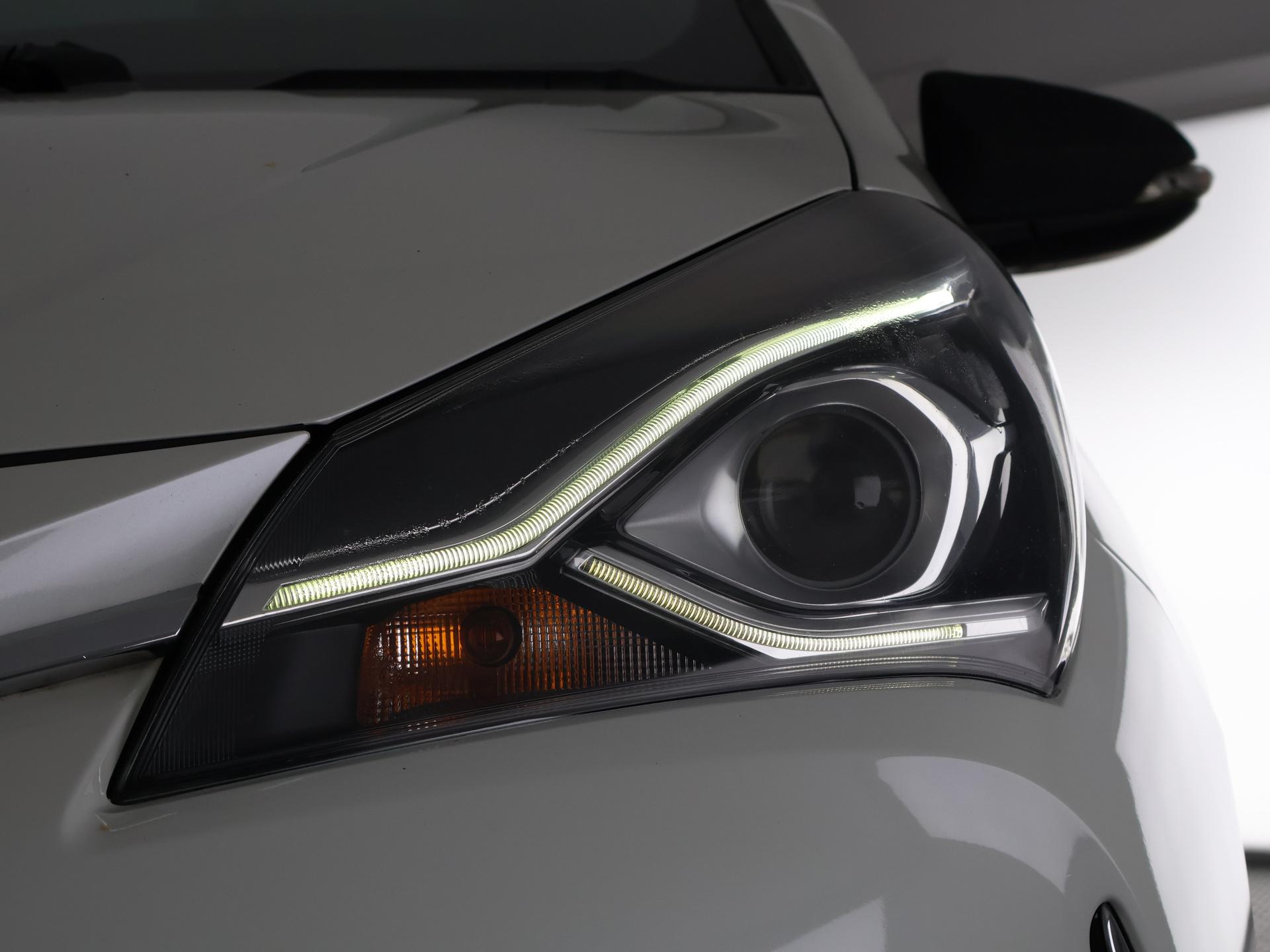 Foto van Toyota Toyota Yaris Hybrid