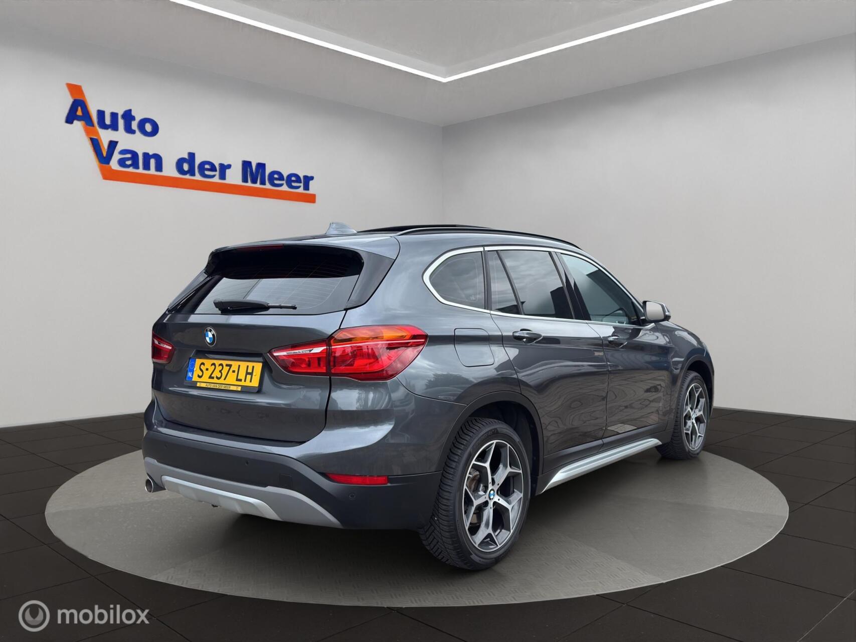 Foto van BMW X1 Sdrive18i