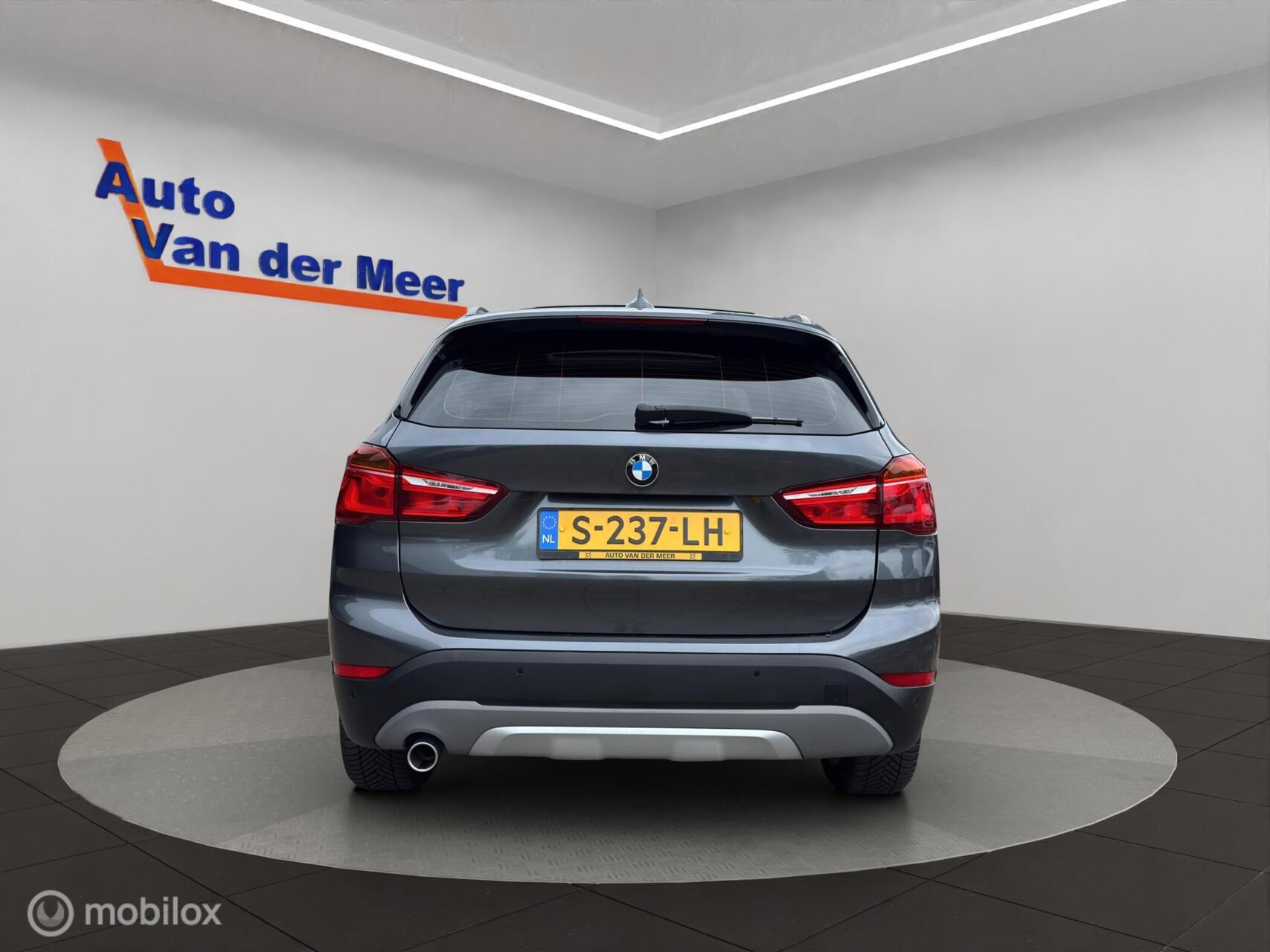 Foto van BMW X1 Sdrive18i