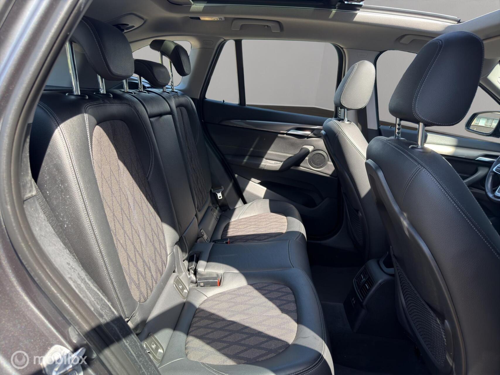 Foto van BMW X1 Sdrive18i