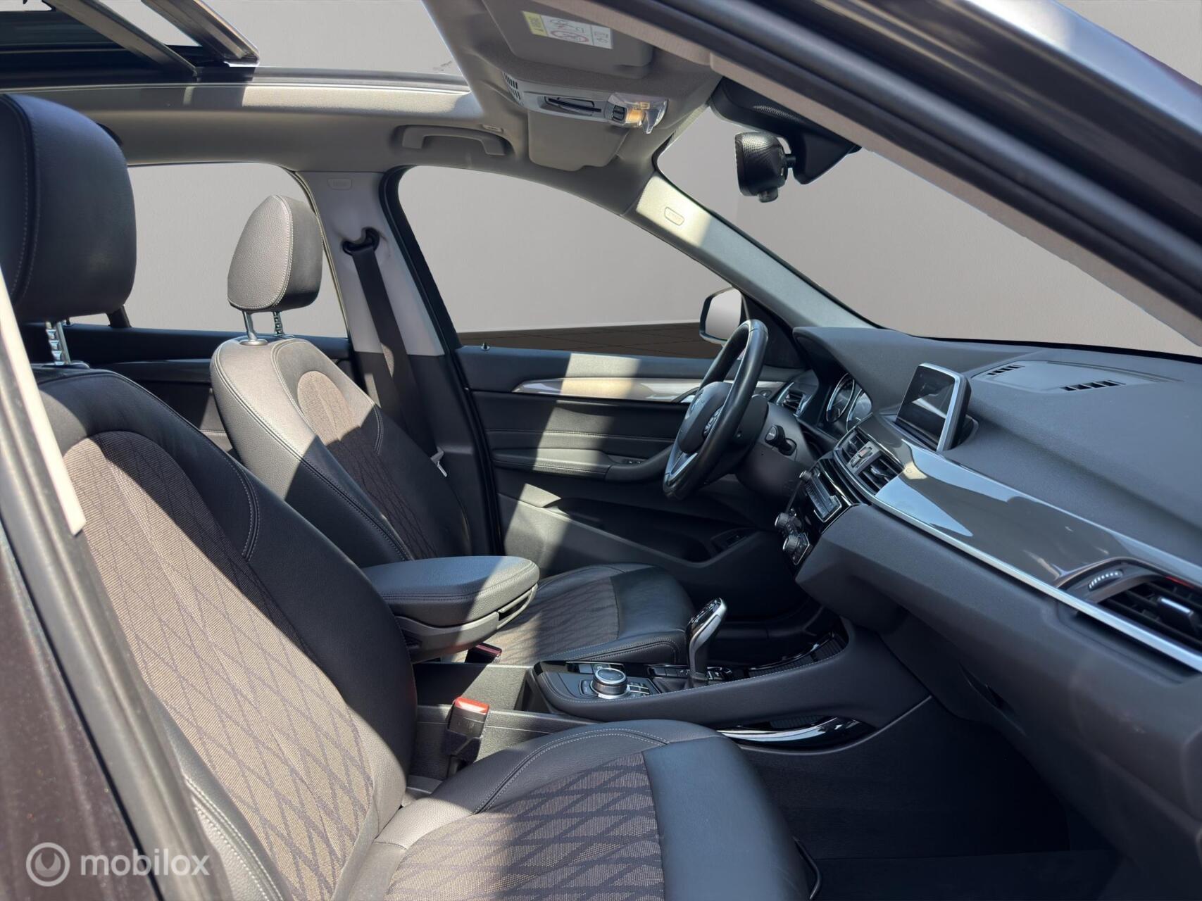 Foto van BMW X1 Sdrive18i