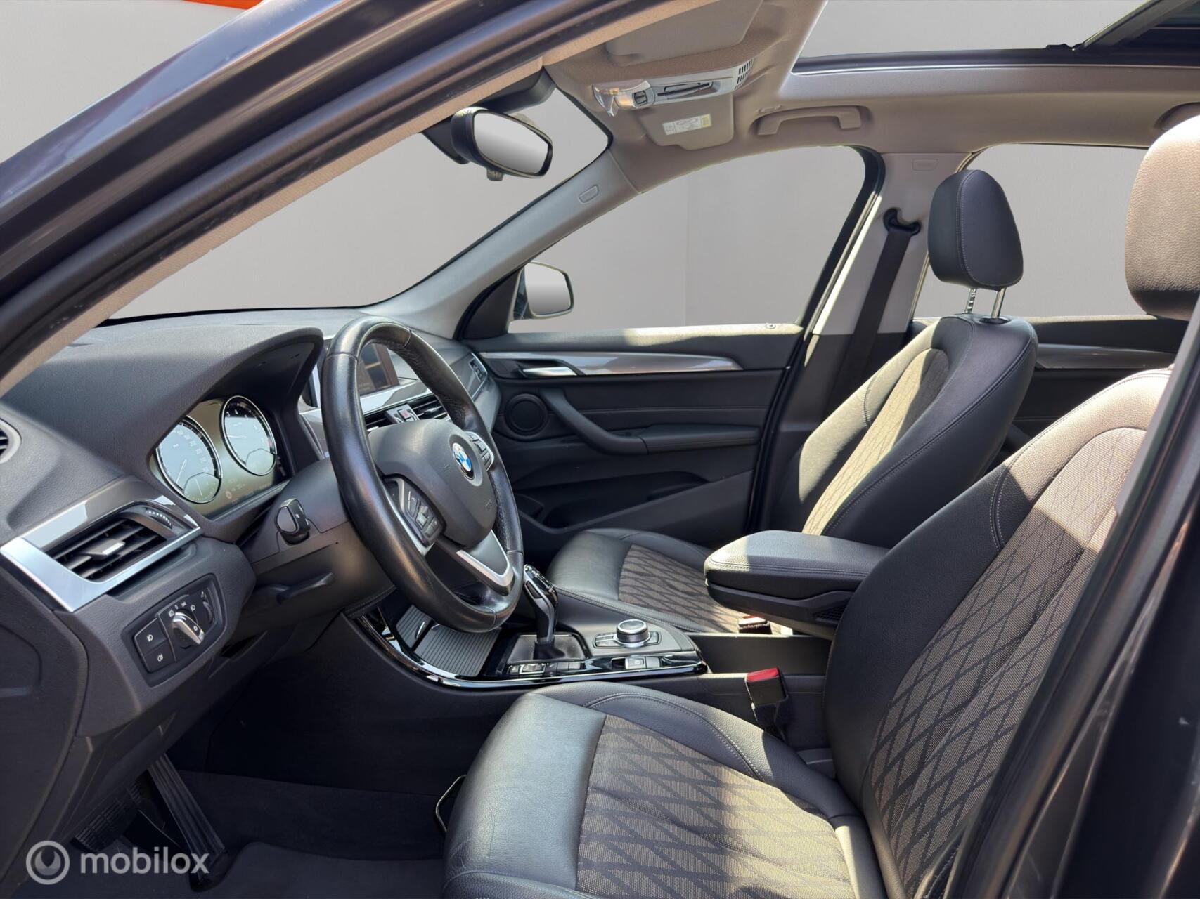 Foto van BMW X1 Sdrive18i