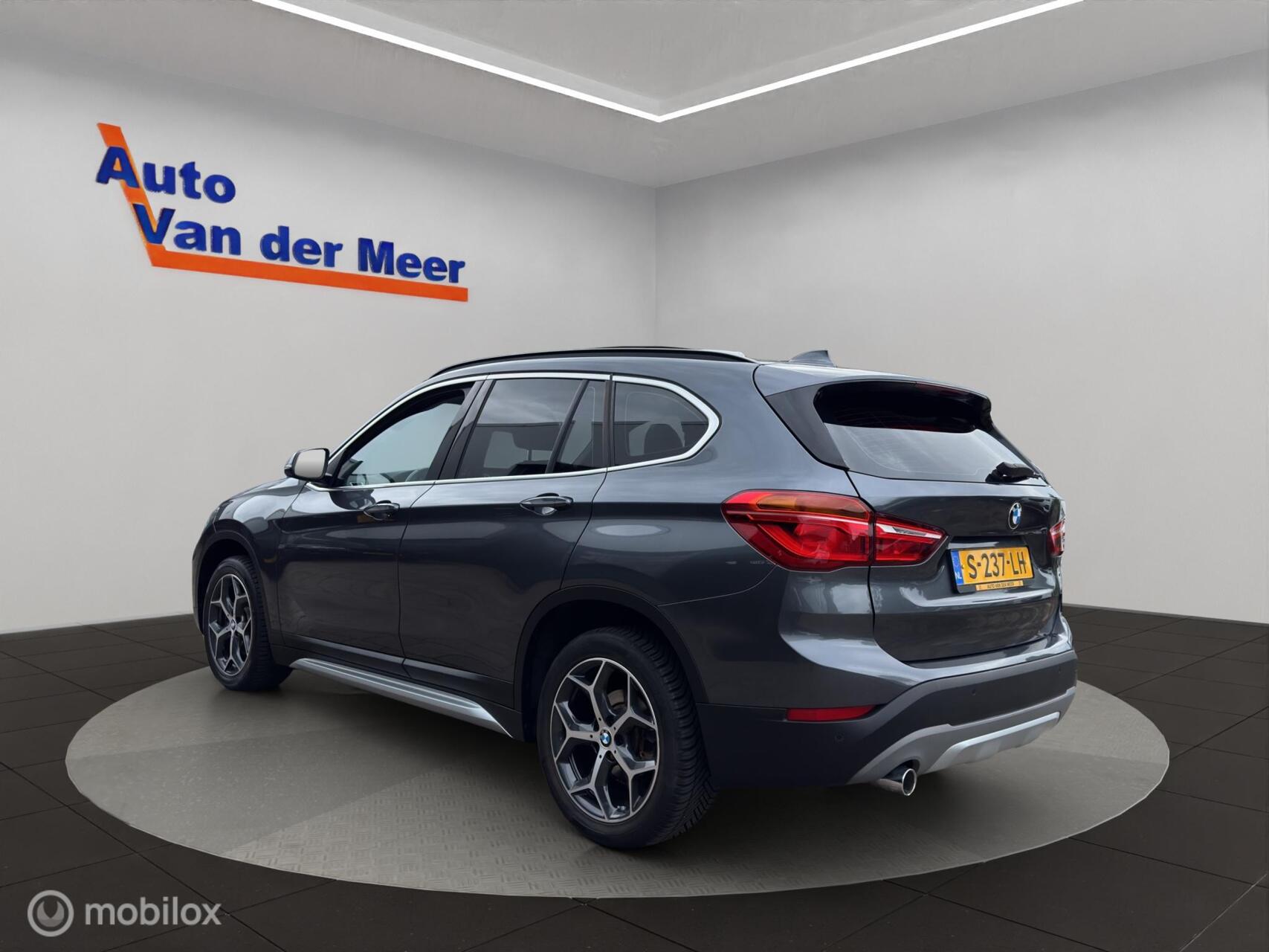 Foto van BMW X1 Sdrive18i