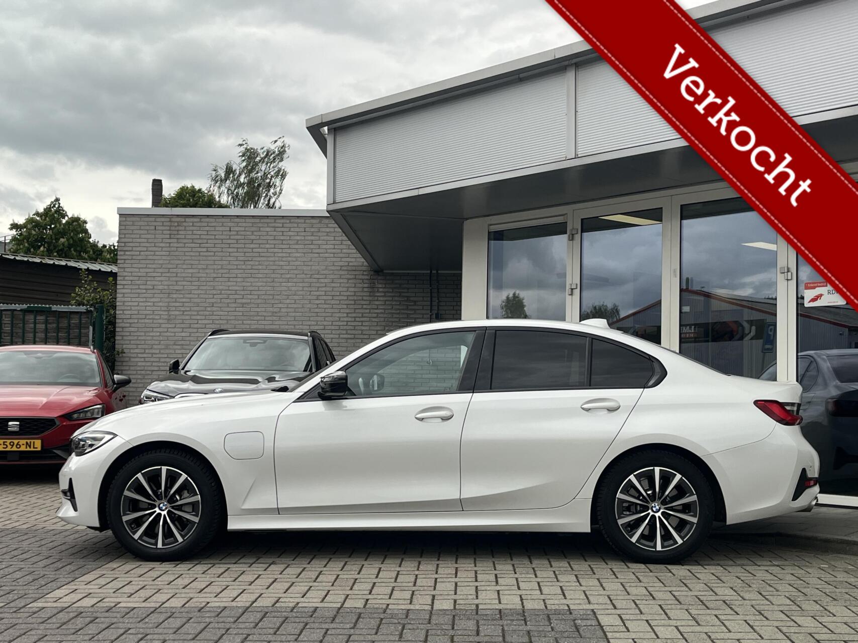 Foto van BMW 330e