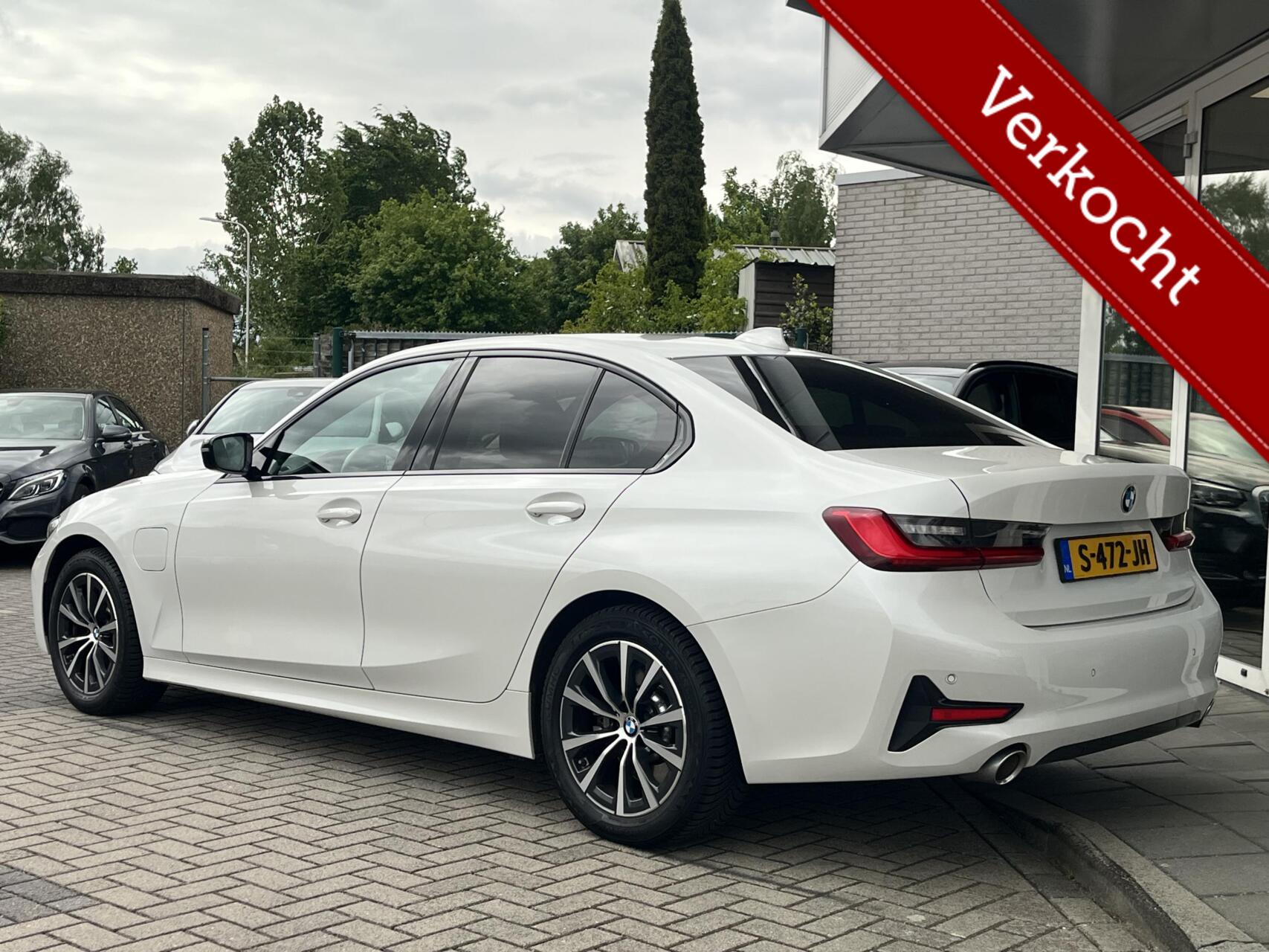 Foto van BMW 330e