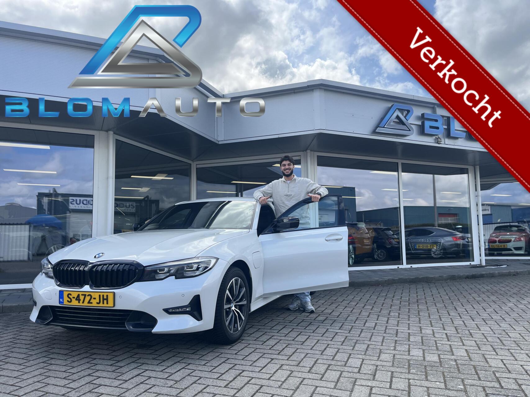 BMW 330e 330e SPORT LINE SFEER+CARPLAY+SPORTSTOELEN+LED 2019 - voorkant