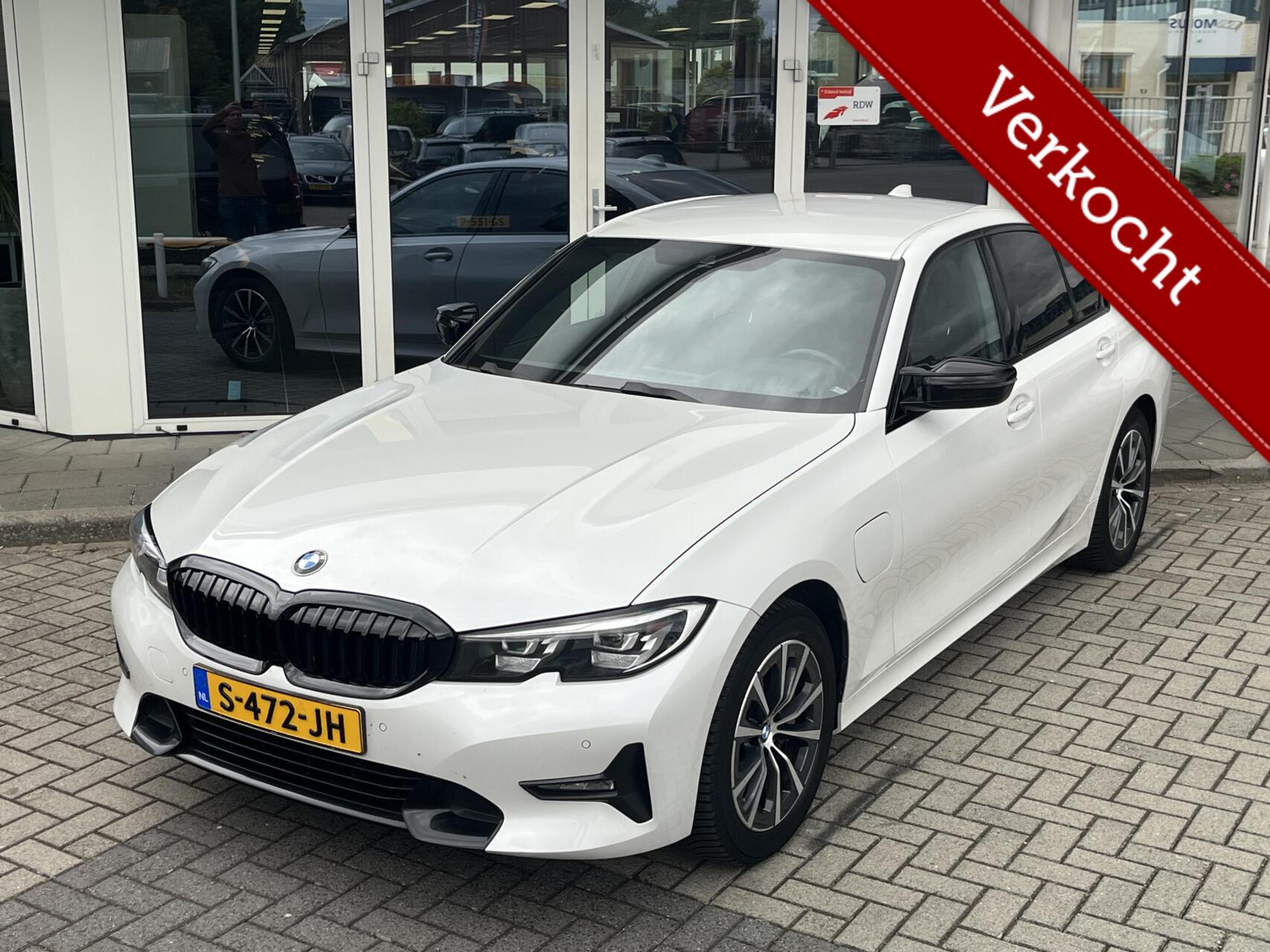 Foto van BMW 330e