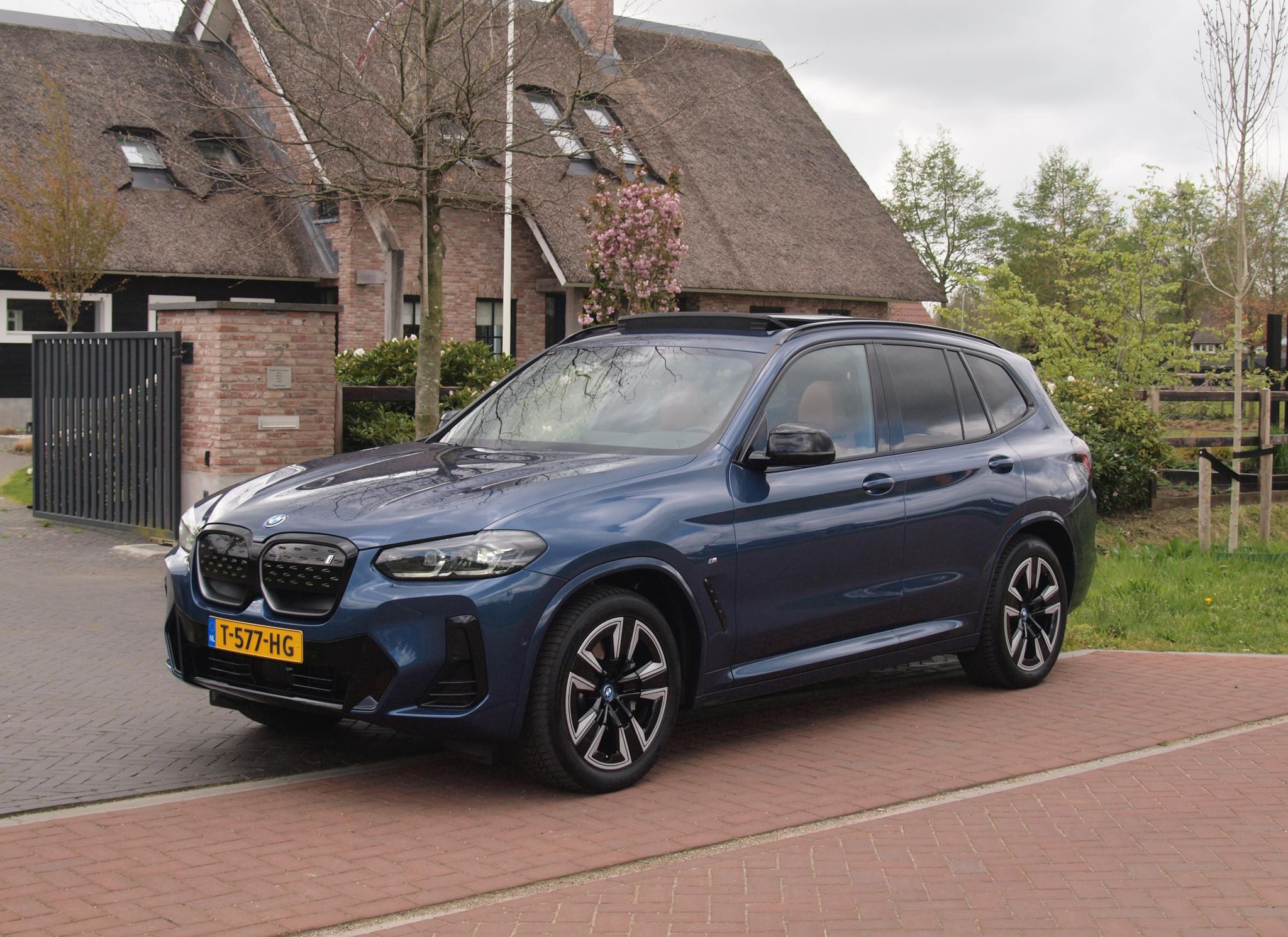 Foto van BMW Ix3