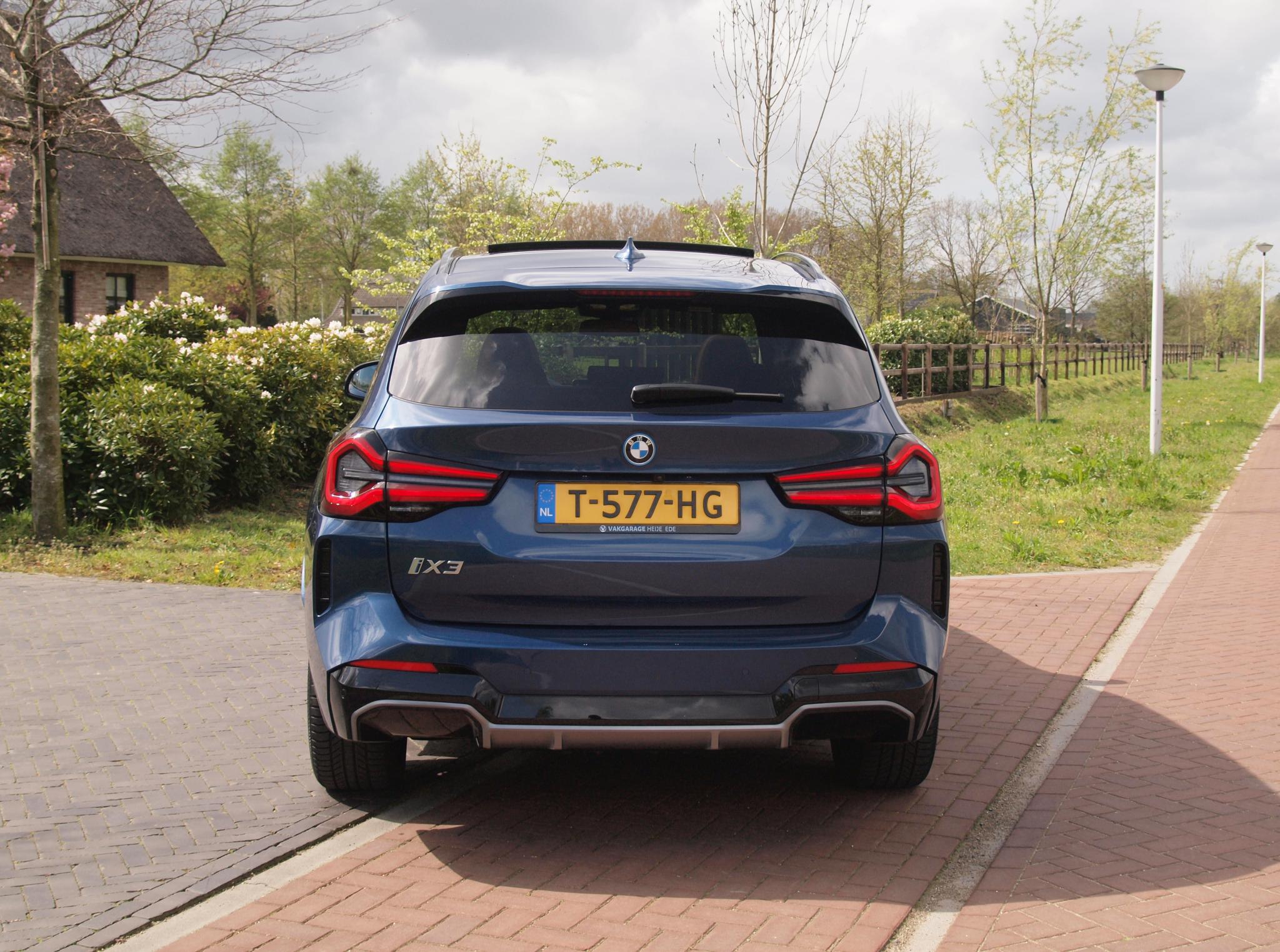 Foto van BMW Ix3